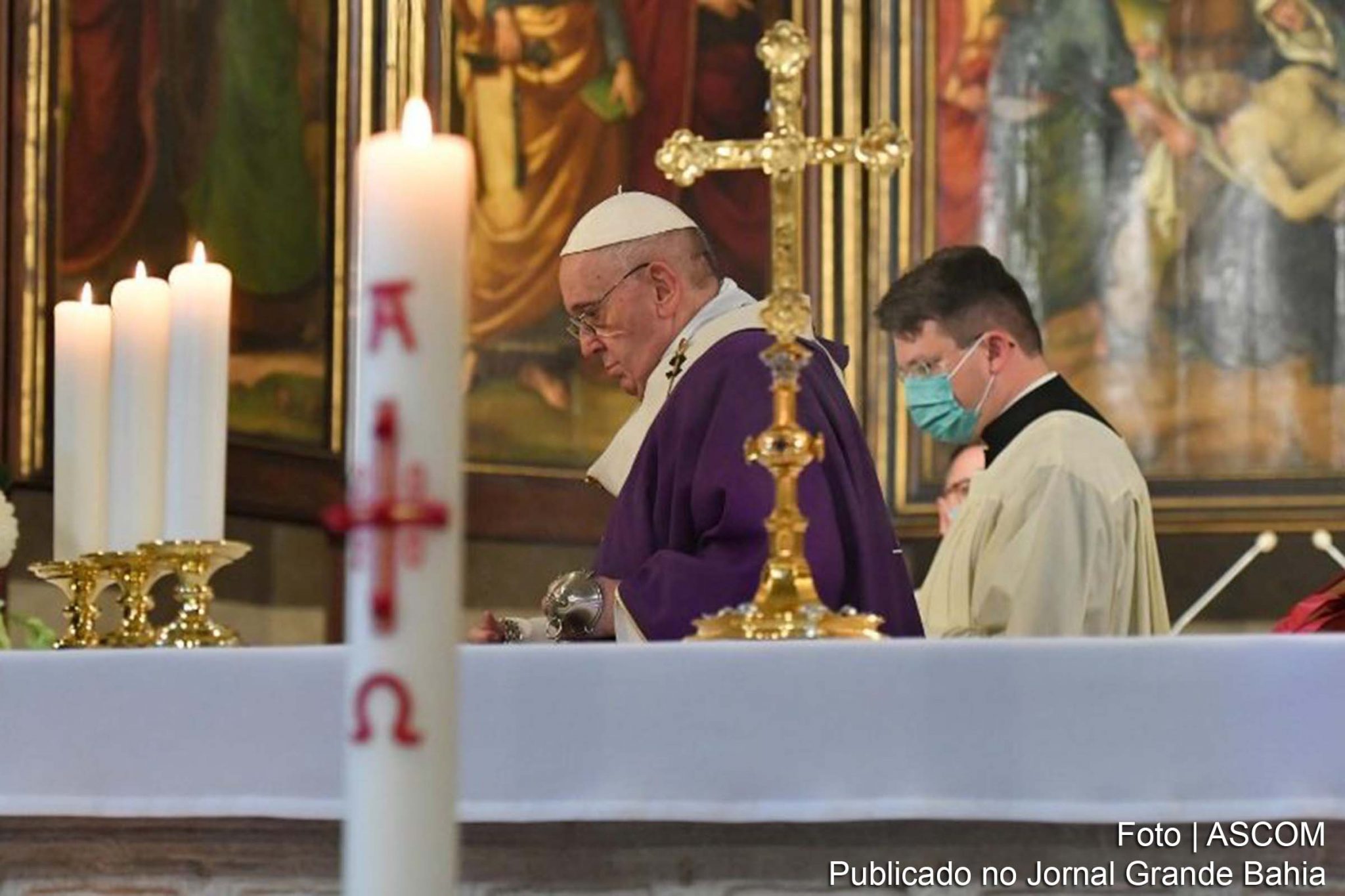Santa Messa pro defunti nelle tombe del Cimitero Teutonico e nelle Grotte Vaticane.