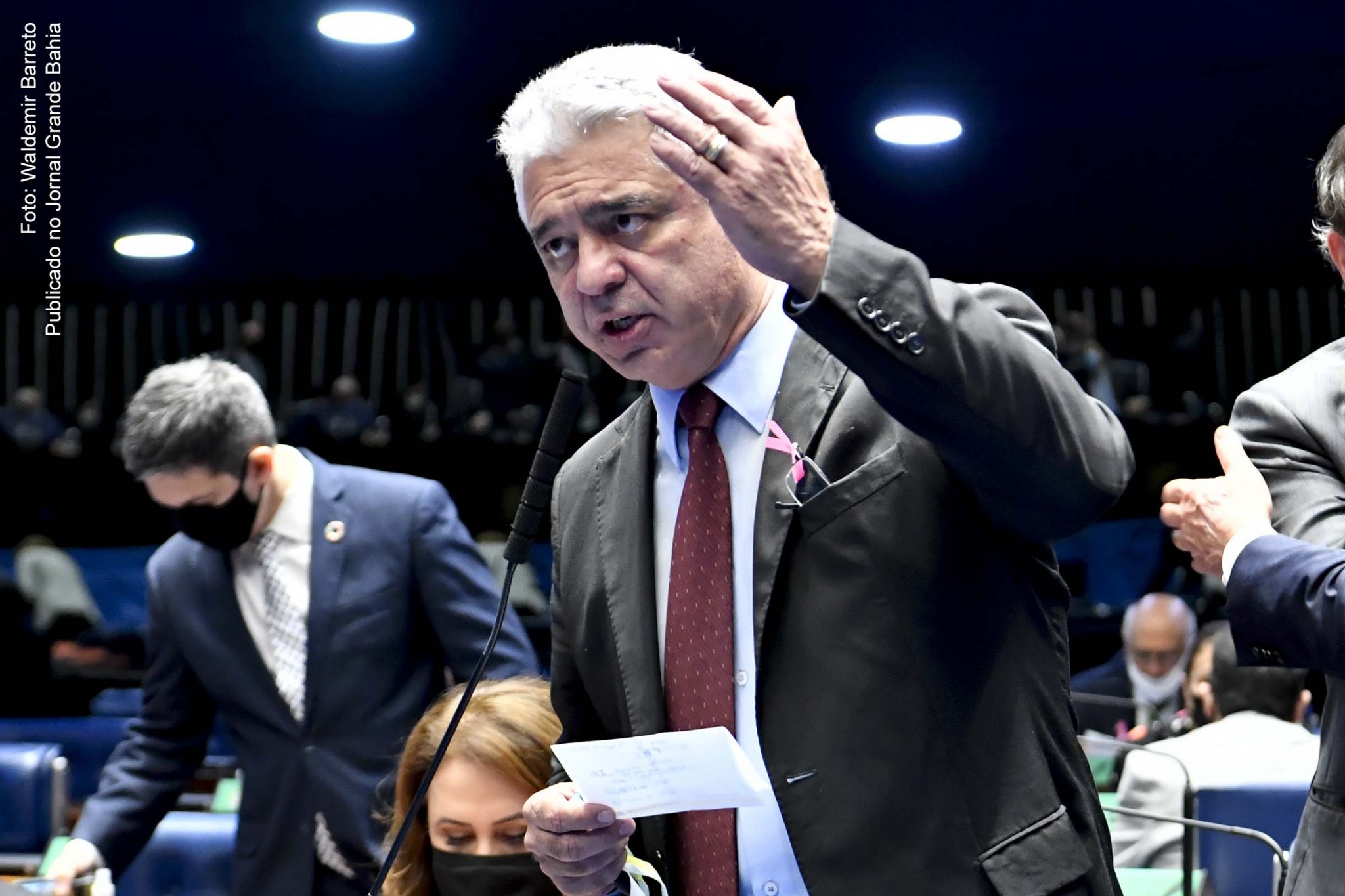 Senado recebe mais de 1 milhão de assinaturas contra taxação de livros