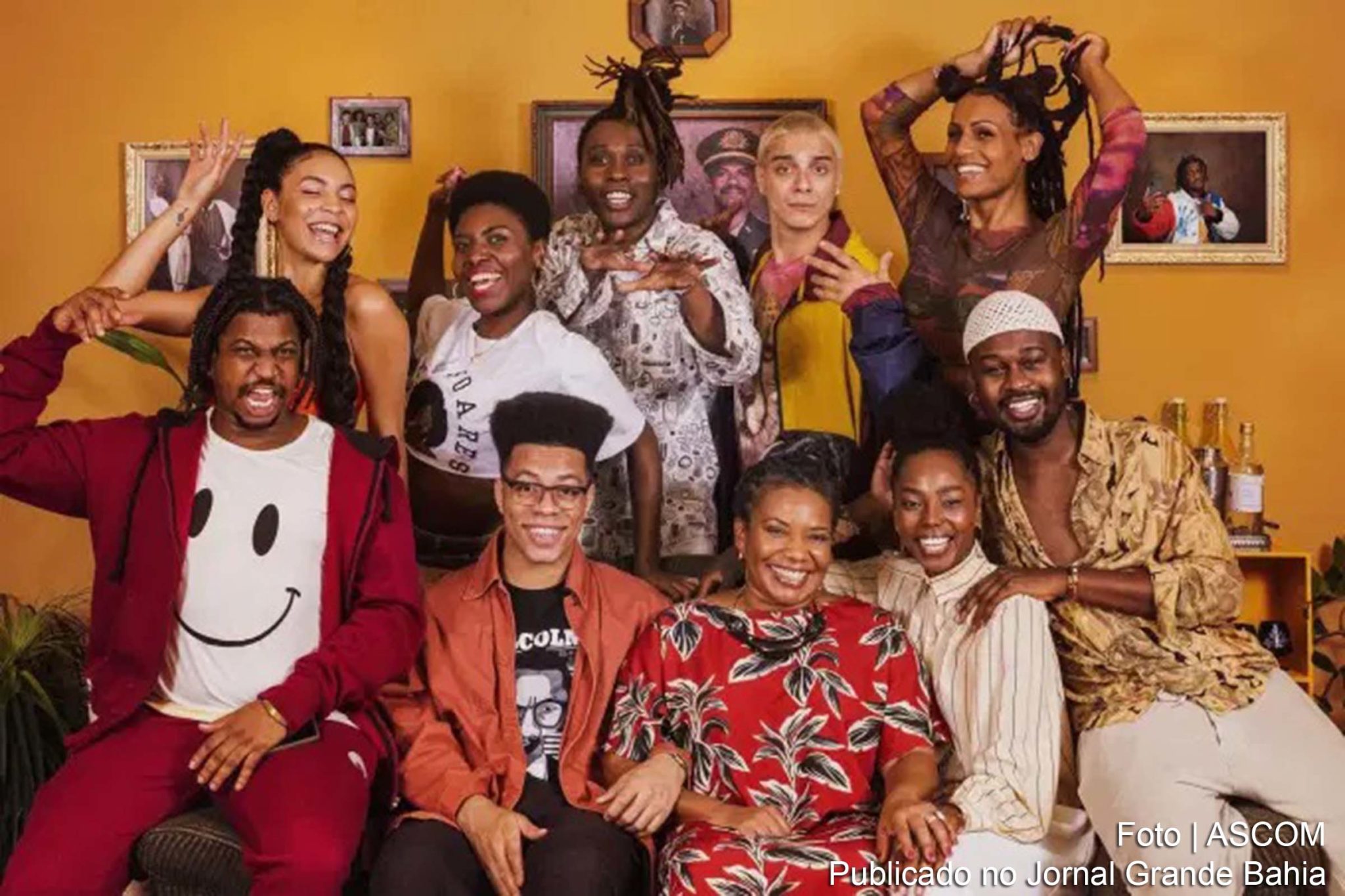 Elenco do especial de natal 'Casa da Vó', que será exibido pela TVE Bahia.