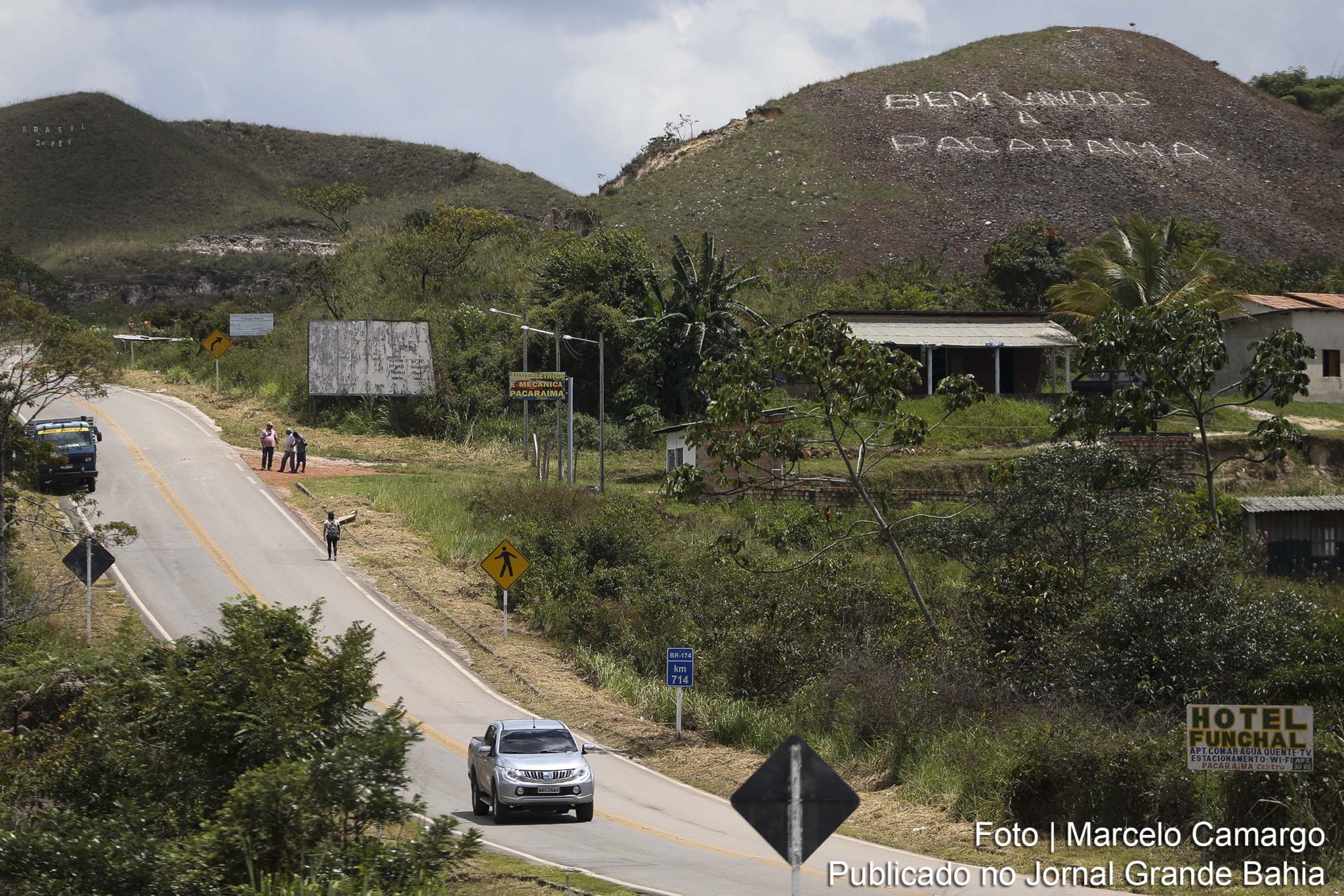 Pacaraima é um município brasileiro localizado no norte do estado de Roraima, na fronteira com a Venezuela. Conhecido como "Polo Norte de Roraima", pelo fato de suas temperaturas serem mais baixas que no resto do estado, por causa da altitude.