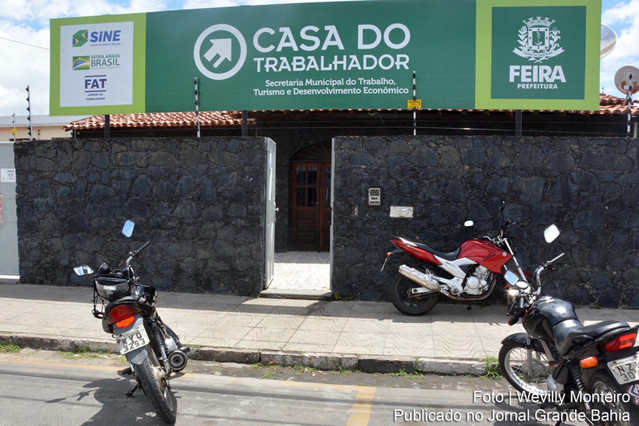 Fachada da Nova sede da Casa do Trabalhador de Feira de Santana.