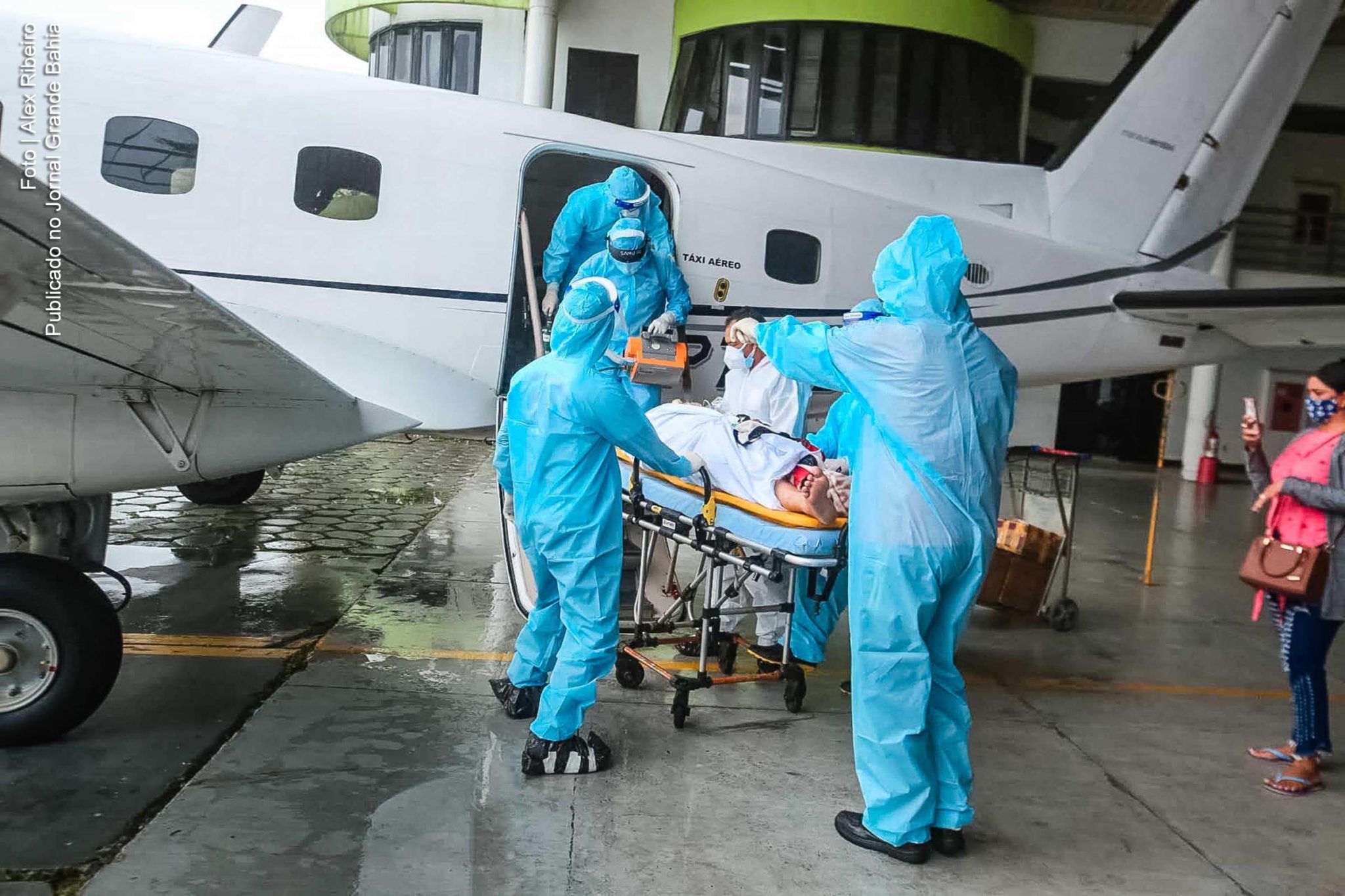 Pacientes do Amazonas são transferidos para o Pará para tratamento da Covid-19.