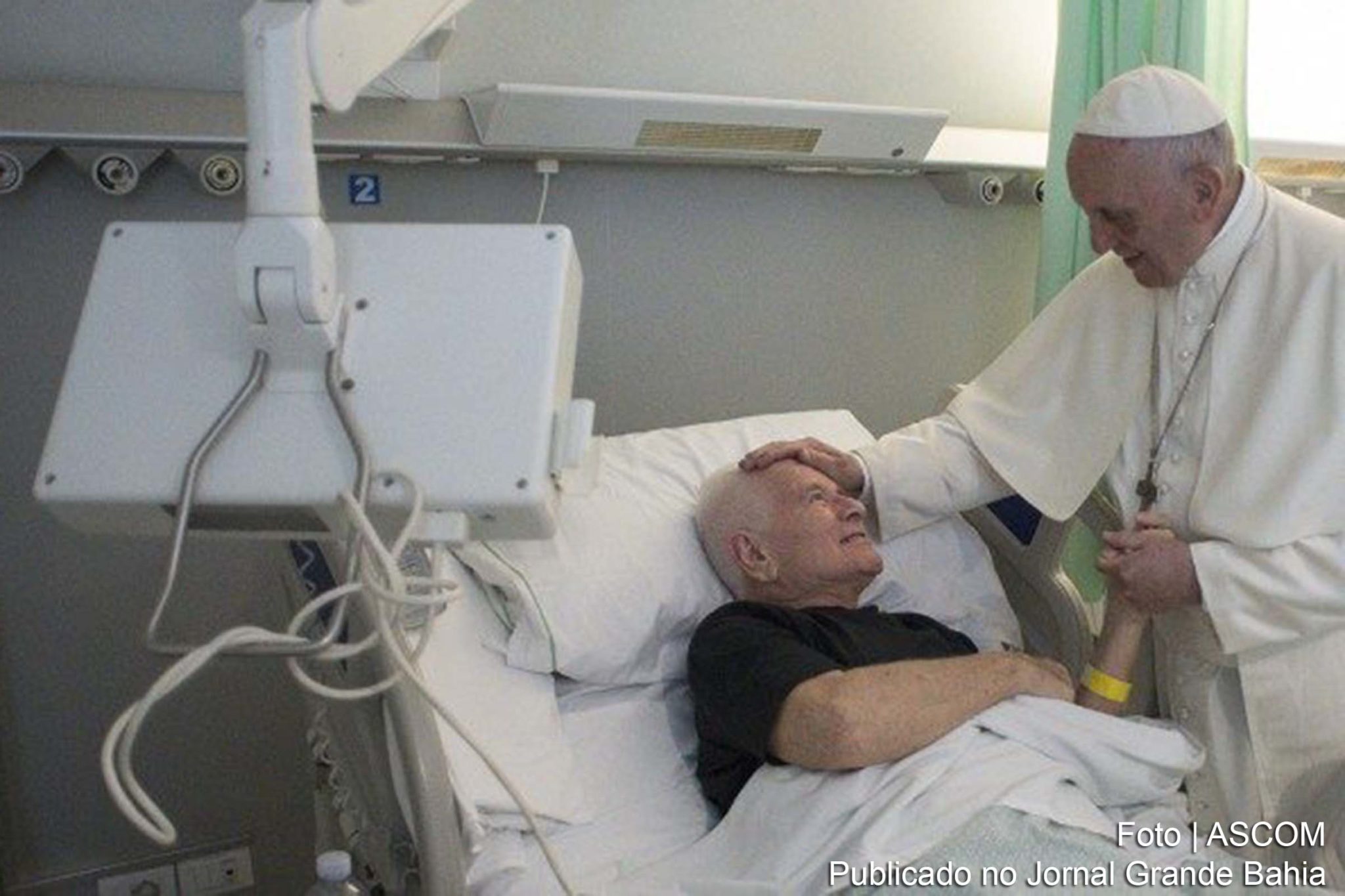 Cuidar do outro é praticar a fé, “pois ninguém está imune do mal da hipocrisia”, diz o Papa Francisco na mensagem para o Dia Mundial do Enfermo 2021. O Pontífice repete a crítica feita por Jesus a quem diz, mas não faz e acaba reduzindo a fé a “exercícios verbais estéreis, sem se envolver na história e nas necessidades do outro”.