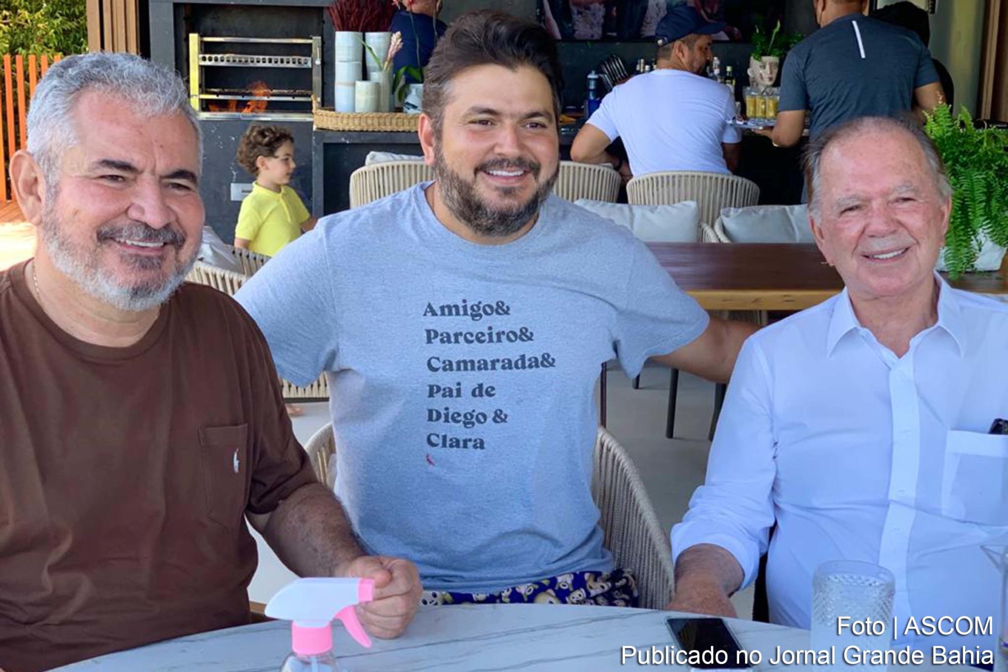 Senador Ângelo Coronel (PSD), deputado Diego Coronel (PSD) e o vice-governador João Leão (PP) dialogam sobre sucessão na ALBA.