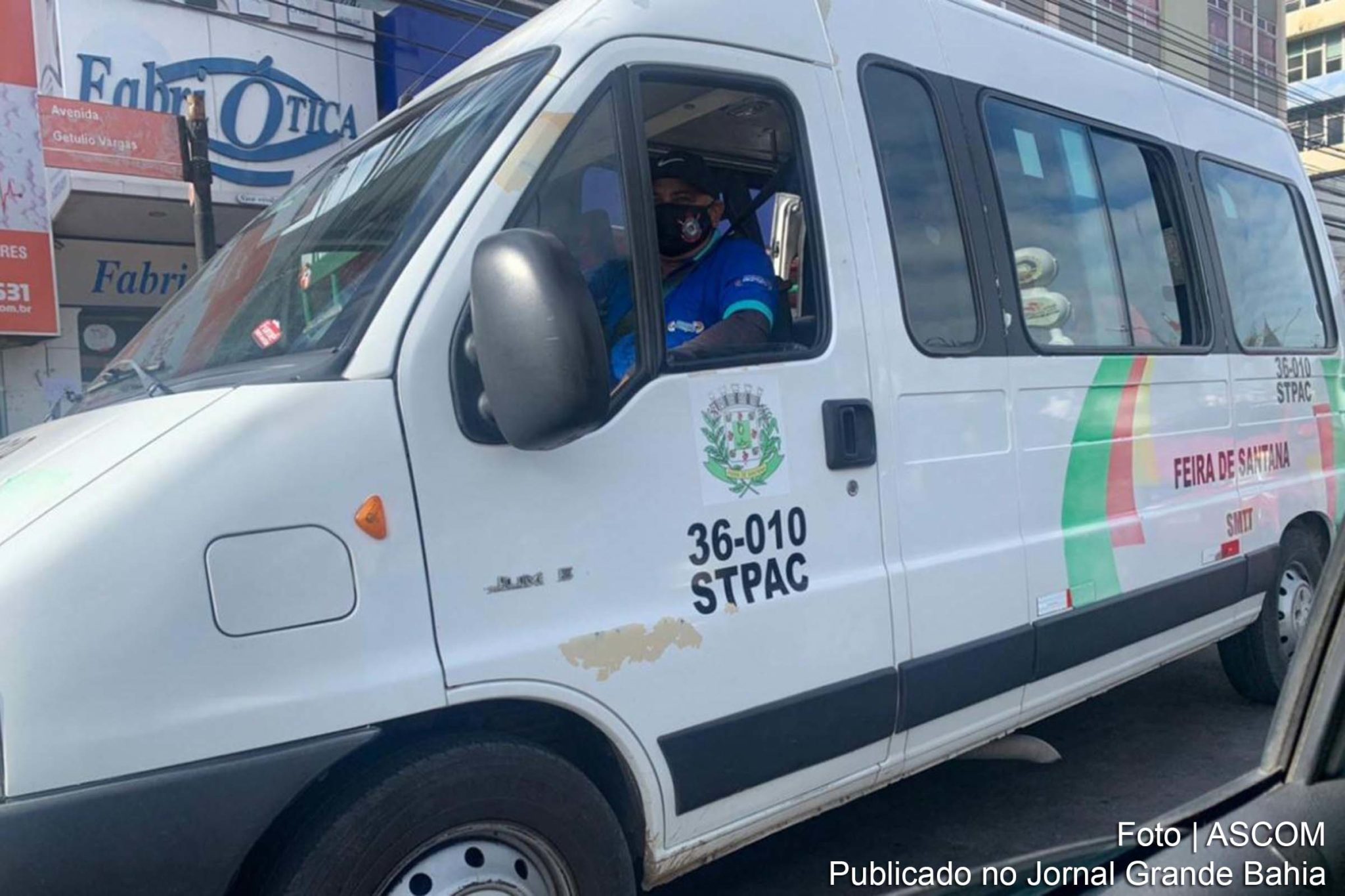 SMTT de Feira de Santana informa que vans e micro-ônibus do Sistema de Transporte Público Alternativo e Complementar (STPAC) estão circulando no município.
