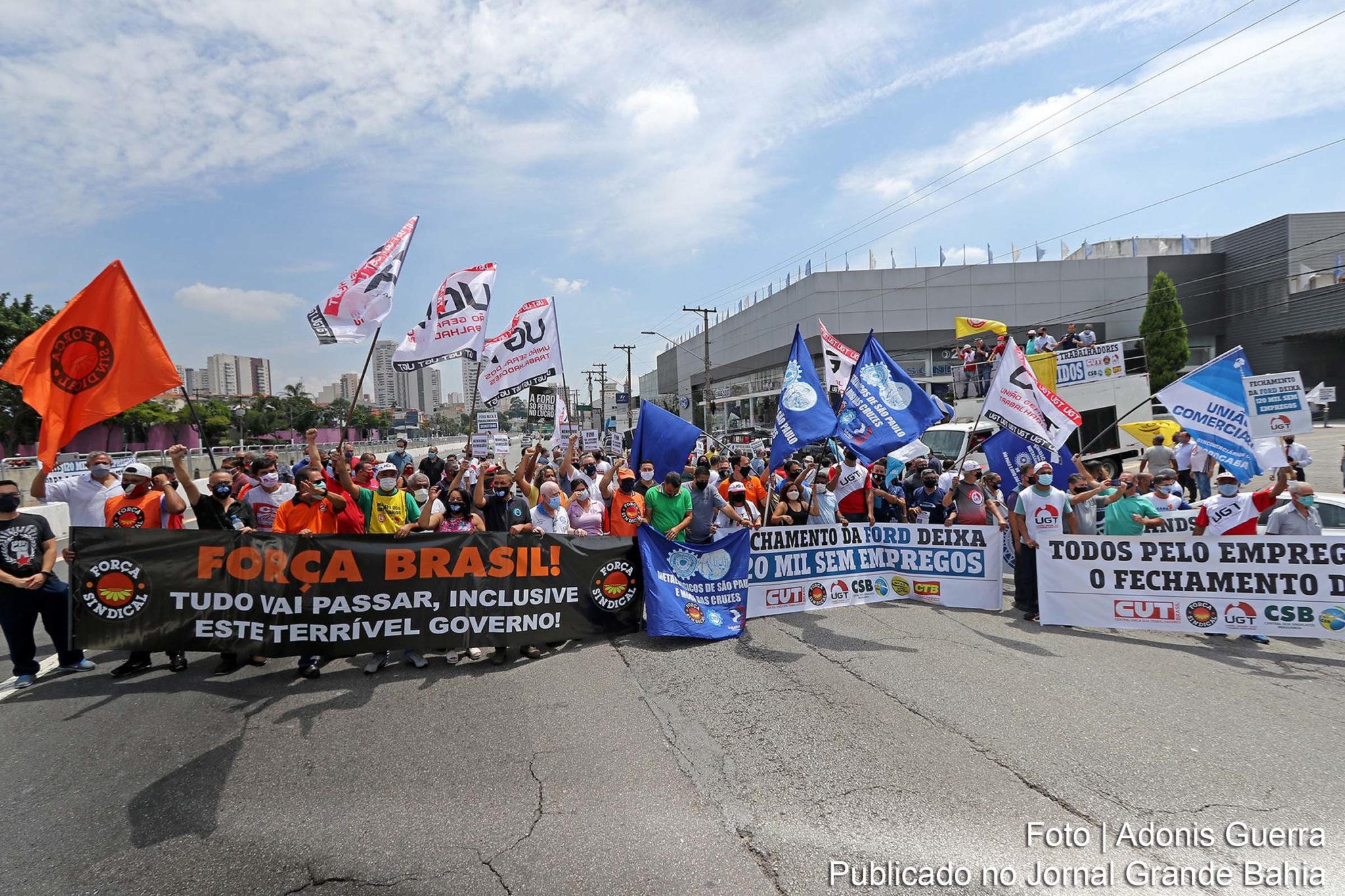 Ato em solidariedade aos trabalhadores demitidos na Ford em todo Brasil.