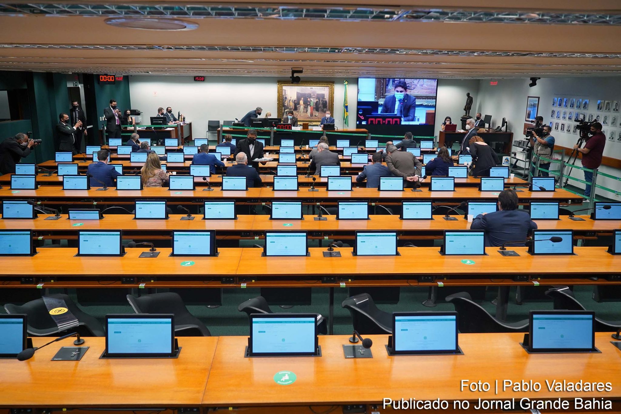 Processos contra Daniel Silveira e Flordelis entram em julgamento pelo Conselho de Ética da Câmara dos Deputados.