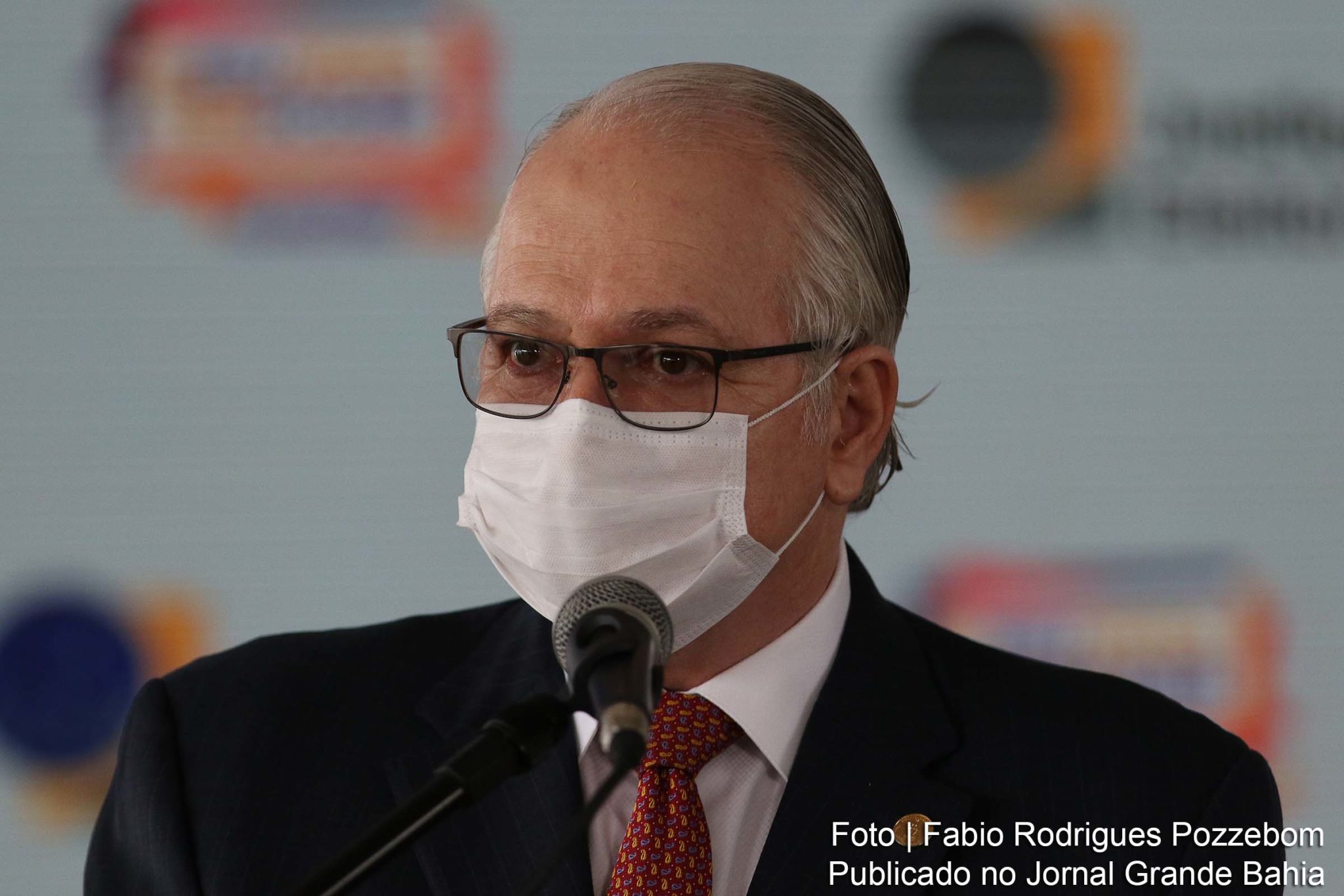 Ministro do STF Edson Fachin determina que juiz analise pedido de ex-presidente Lula que aponta nulidade de provas da Odebrecht. Para o ministro, “procede o interesse jurídico da parte em assegurar a legitimidade do acervo probatório produzido no curso da persecução penal”.