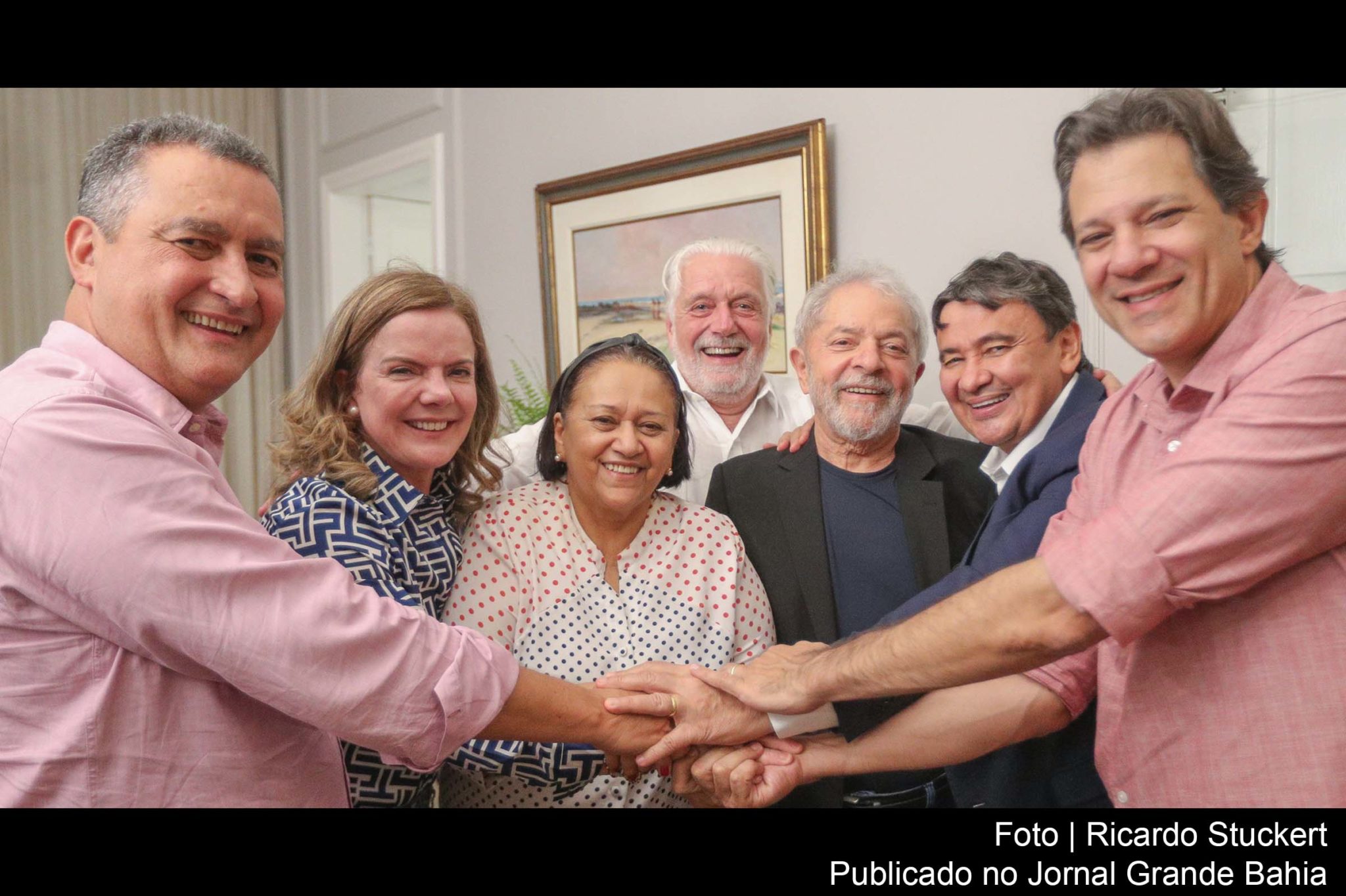 Em 14 de novembro de 2019, em Salvadeor, ex-presidente Lula participa de reunião com os governadores Rui Costa, Bahia; Fátima Bezerra, Rio Grande do Norte; e Wellington Dias, Piauí para debater os desafios para a região, na companhia de Fernando Haddad, da presidenta do PT, Gleisi Hoffmann e do senador Jaques Wagner.