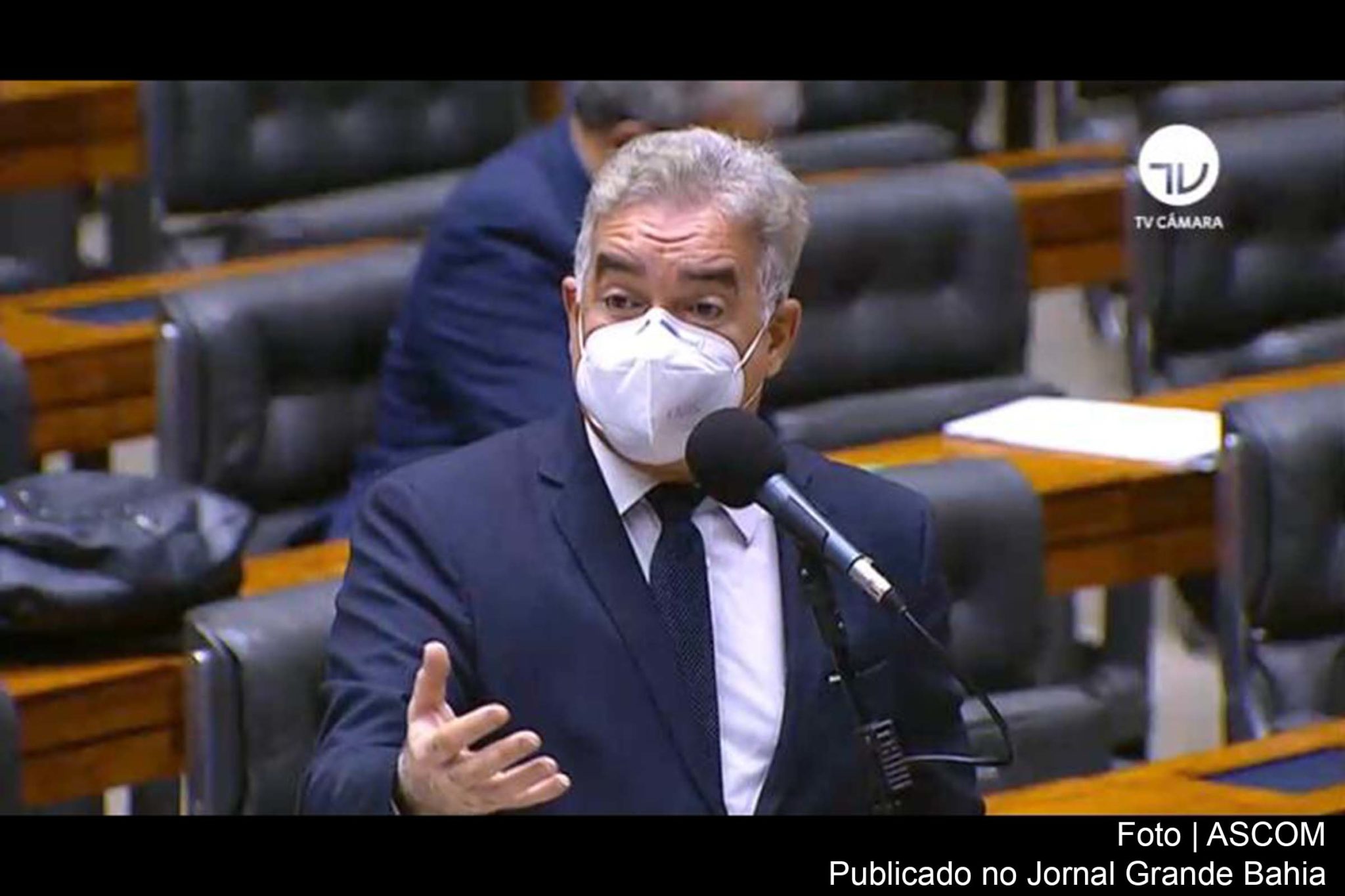 Defende projeto que Deputado José Cerqueira Neto (Zé Neto, PT) defende aprovação de projeto que garante a distribuição de computadores e internet gratuitos para estudantes e professores da rede pública em todo o Brasil.