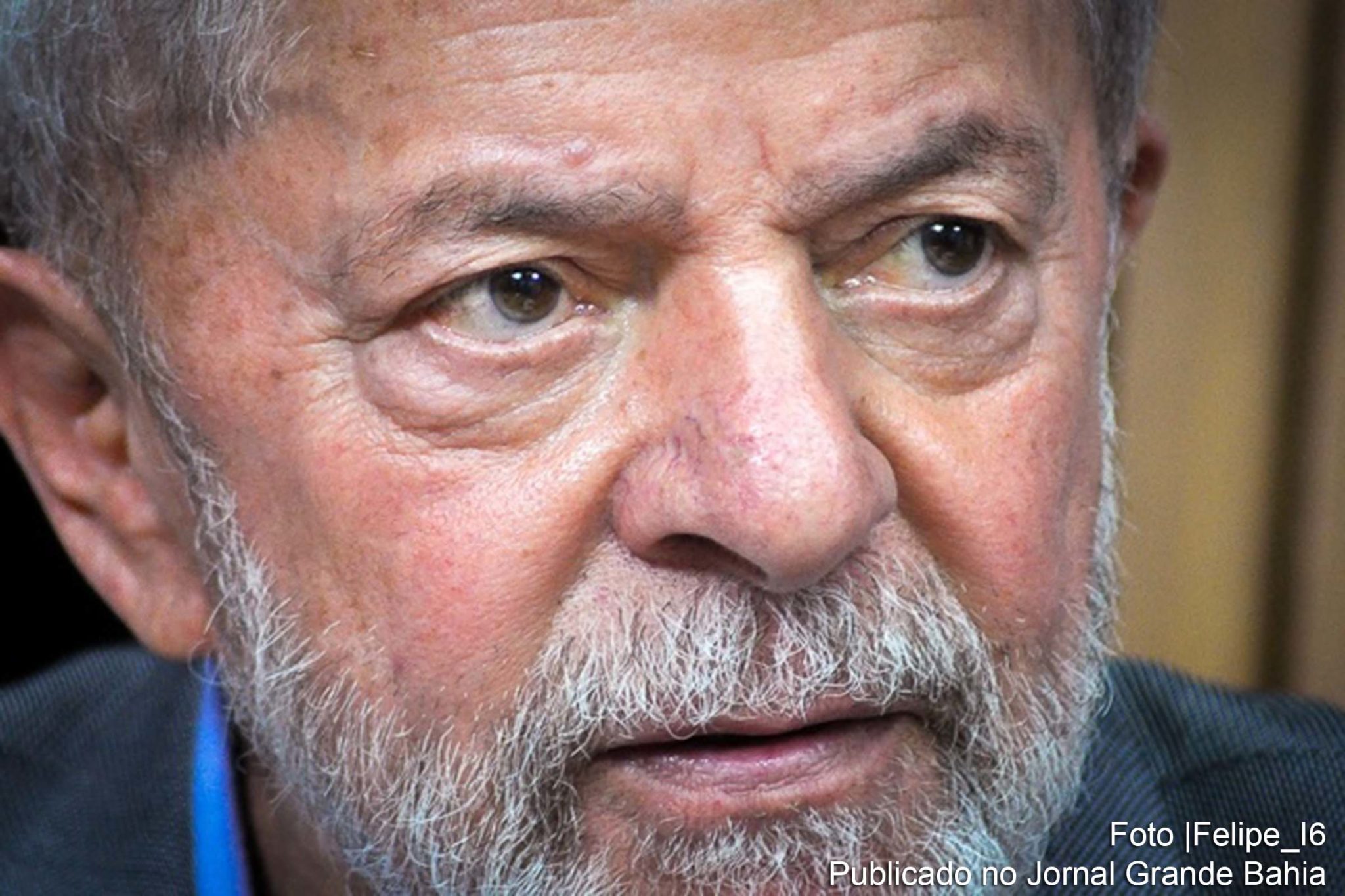 Em entrevista à ‘TV 247’, ex-presidente defende mobilização do PT em torno de um novo projeto de desenvolvimento do país diante da rendição do governo Bolsonaro ao mercado financeiro. “Quem pensa grande, fica grande. quem pensa pequeno, fica como Bolsonaro”. O ex-presidente também acusou Bolsonaro de facilitar a aquisição de armas para criar uma rede de milícia no país. “O povo quer tranquilidade, quer trabalhar. Quer carteira assinada e escola, não armas”.
