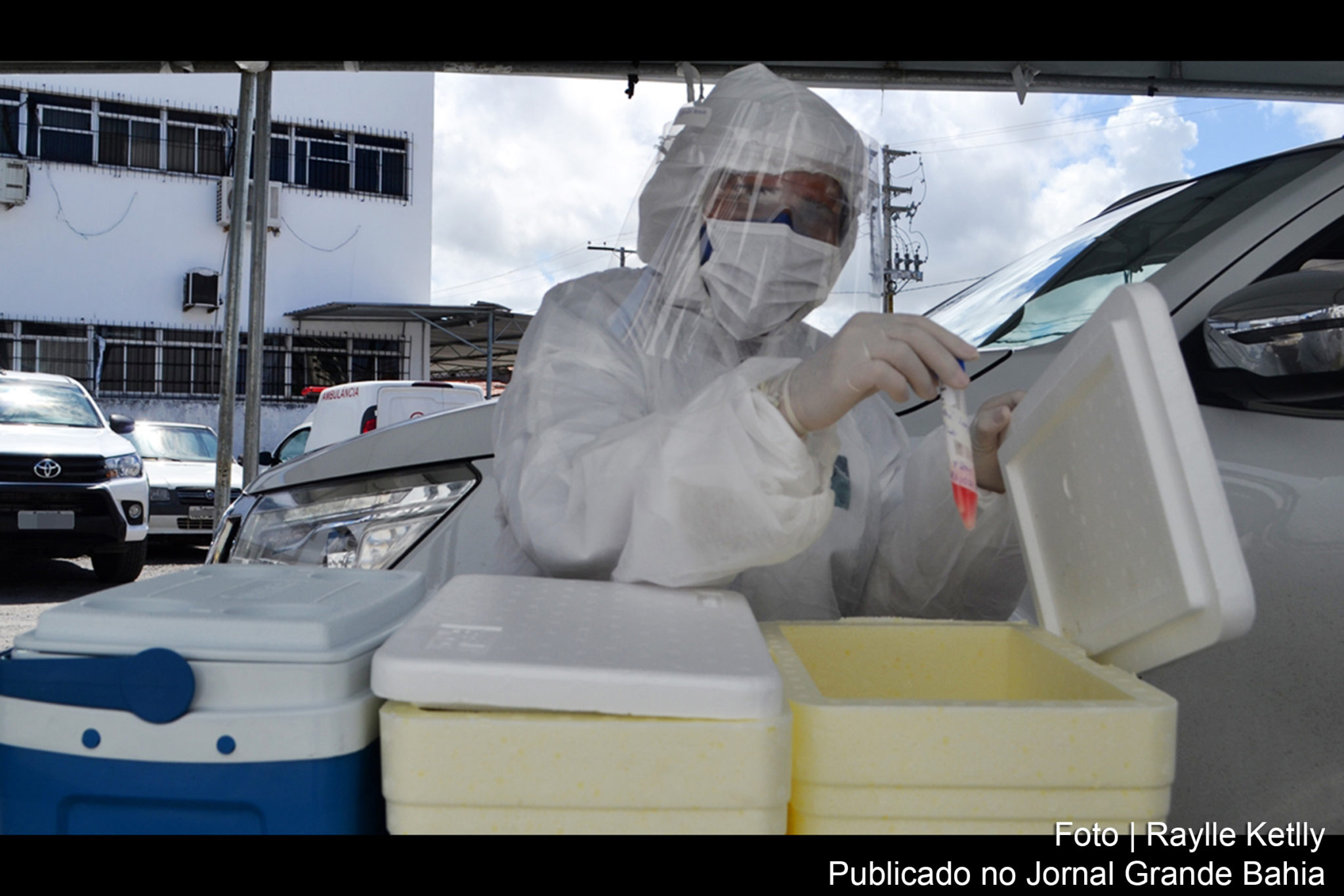 40 casos apresentaram resultado positivo para a doença pelo exame RT-PCR, pela segunda vez, em um intervalo mínimo de 90 dias.