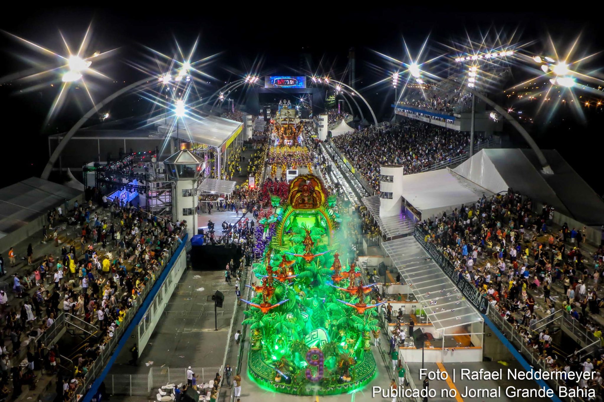 O Polo Cultural e Esportivo Grande Otelo, conhecido popularmente como Sambódromo do Anhembi, está localizado no Anhembi, no distrito de Santana, na Zona Norte da cidade de São Paulo, no Brasil.