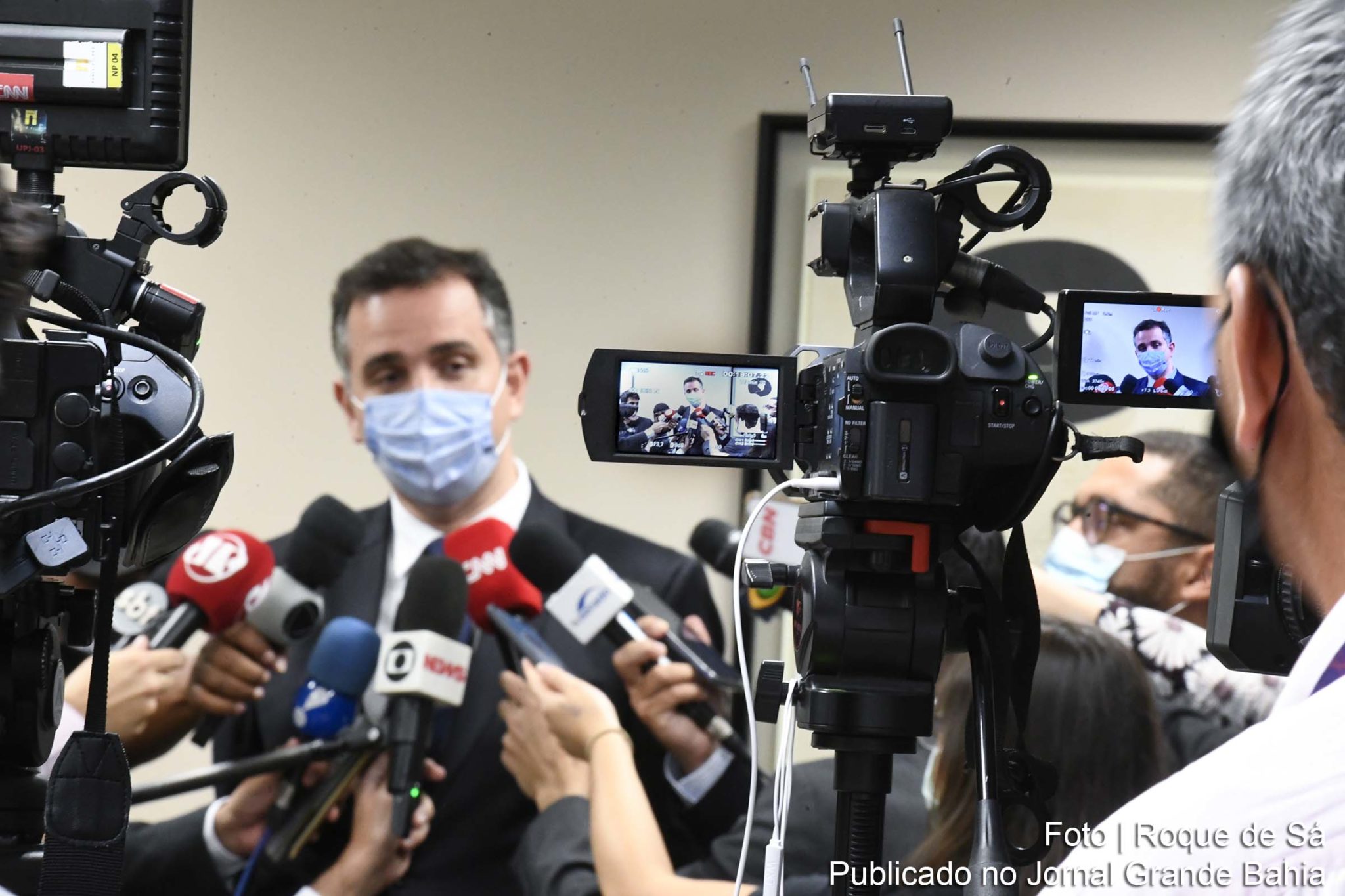 Presidente da UPB cobra solução de dívida previdenciária dos municípios em reunião com presidente do Senado