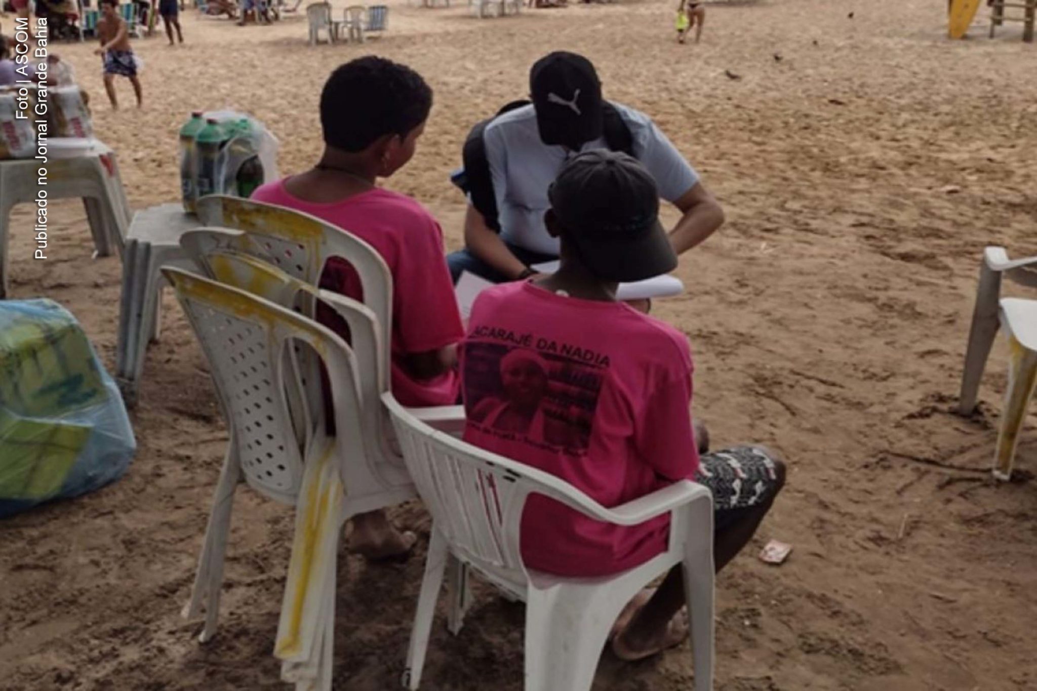 Trabalho infantil em praias de Salvador é investigado pelo MPT.