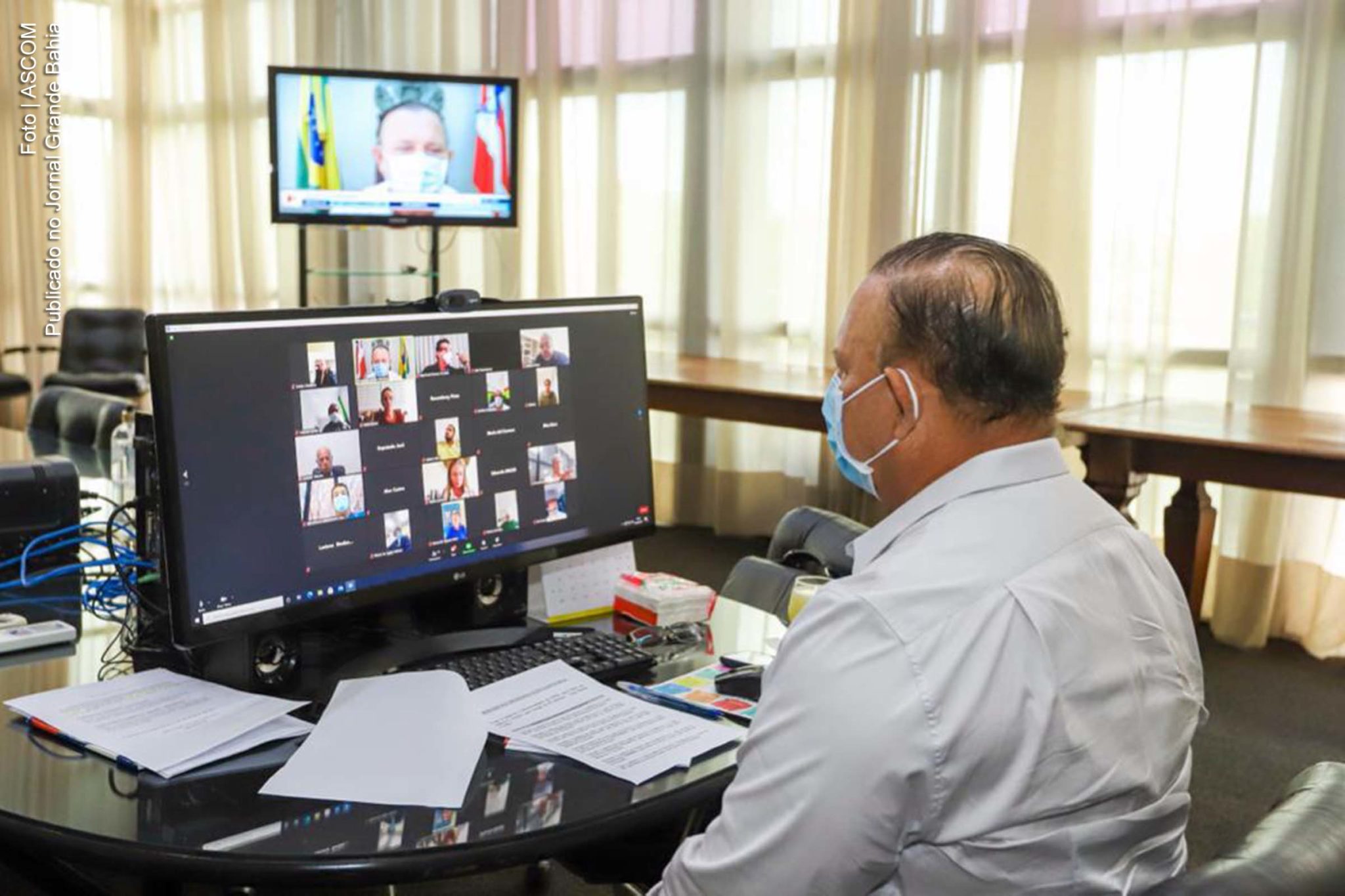 Deputado Adolfo Menezes defende investimentos em saneamento para populações carentes.