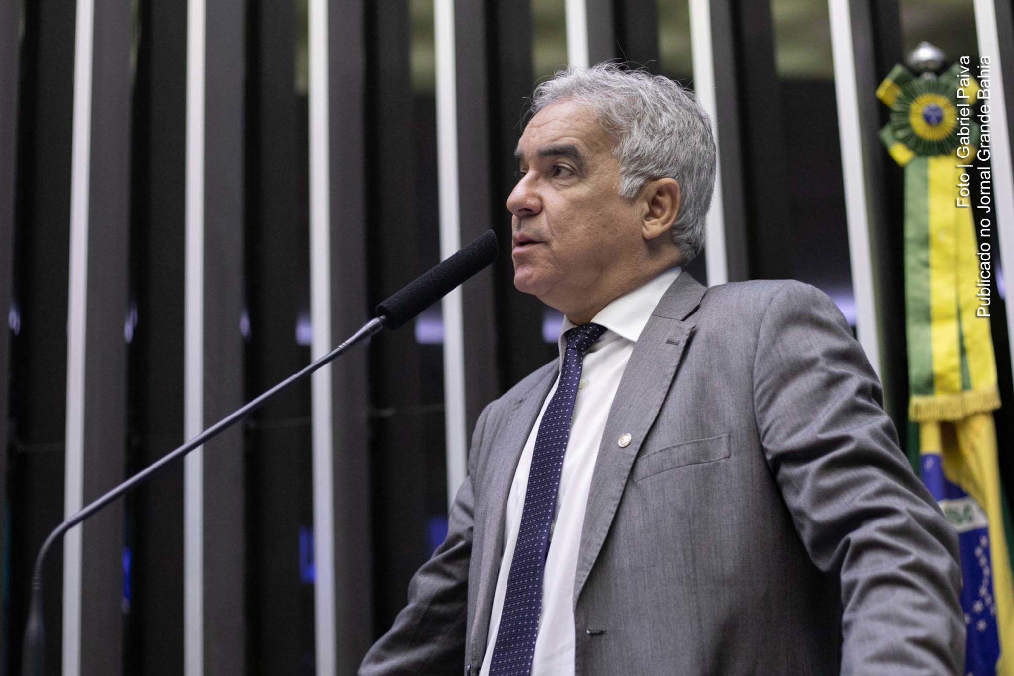 Feira de Santana está em colapso na saúde com recorde de mortes e o prefeito fica atrás de polêmica vazia, diz deputado Zé Neto sobre interpelação de Colbert Martins