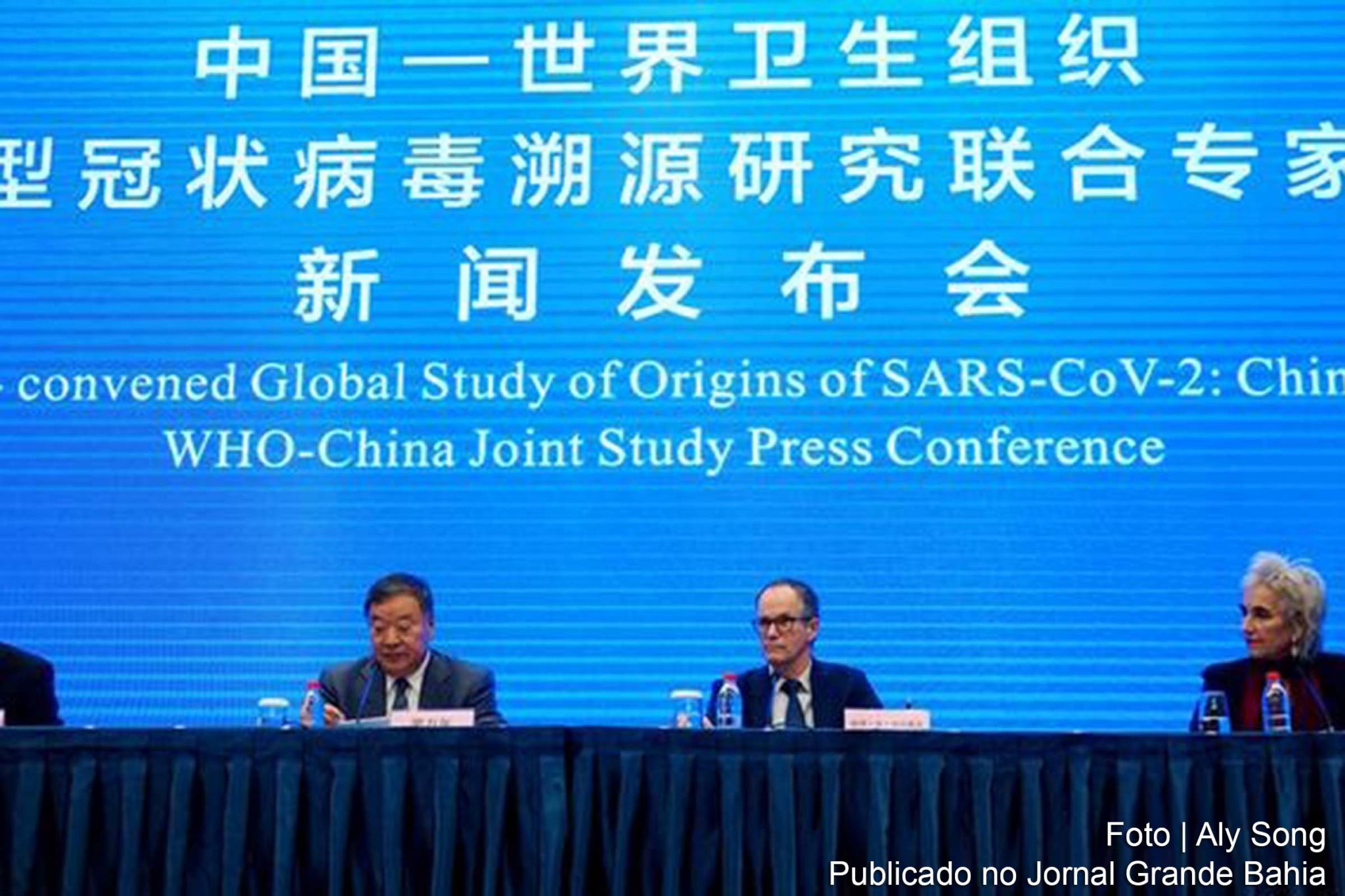 Especialistas da OMS e da China anunciam conclusões após estudo sobre origem da pandemia em Wuhan.