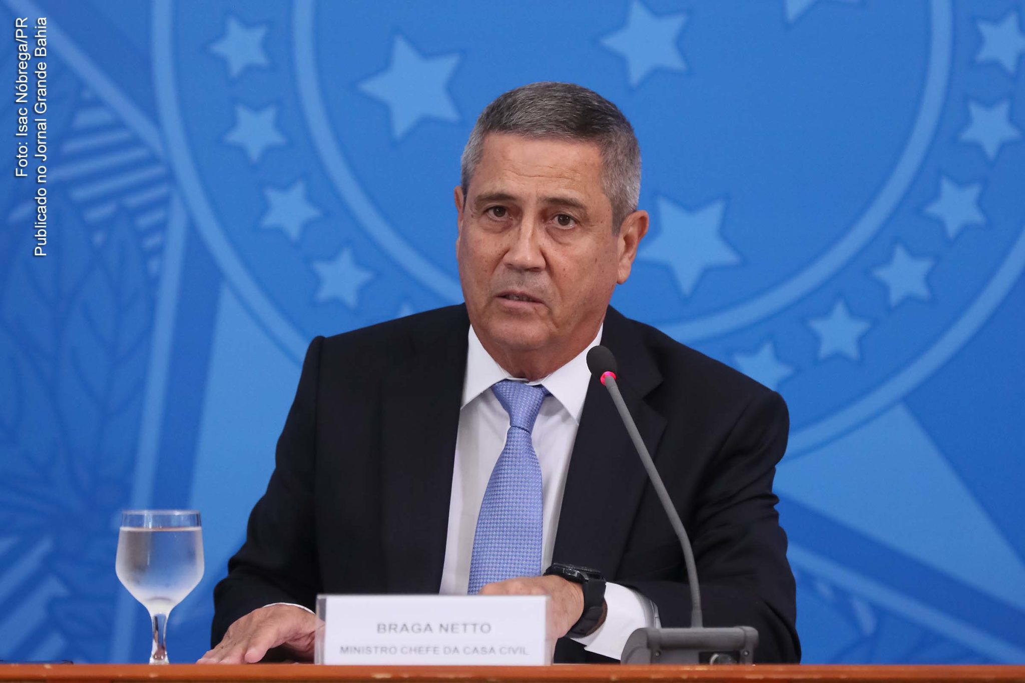 General Walter Souza Braga Netto assumiu o comando do Ministério da Defesa e faz apologia ao Golpe de Estado Civil-Militar (Ditadura Militar no Brasil de 1964 a 1985). Desgoverno Bolsonaro é marcado por instabilidade mental do extremista presidente e de subordinados.