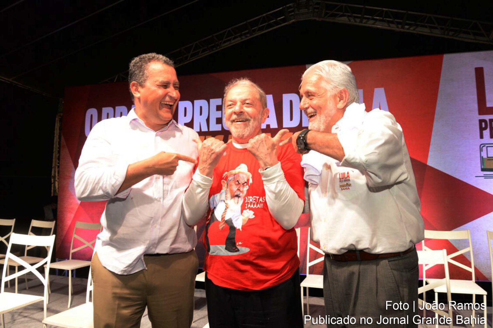 Governador Rui Costa, ex-presidente Lula e o senador Jaques Wagner.