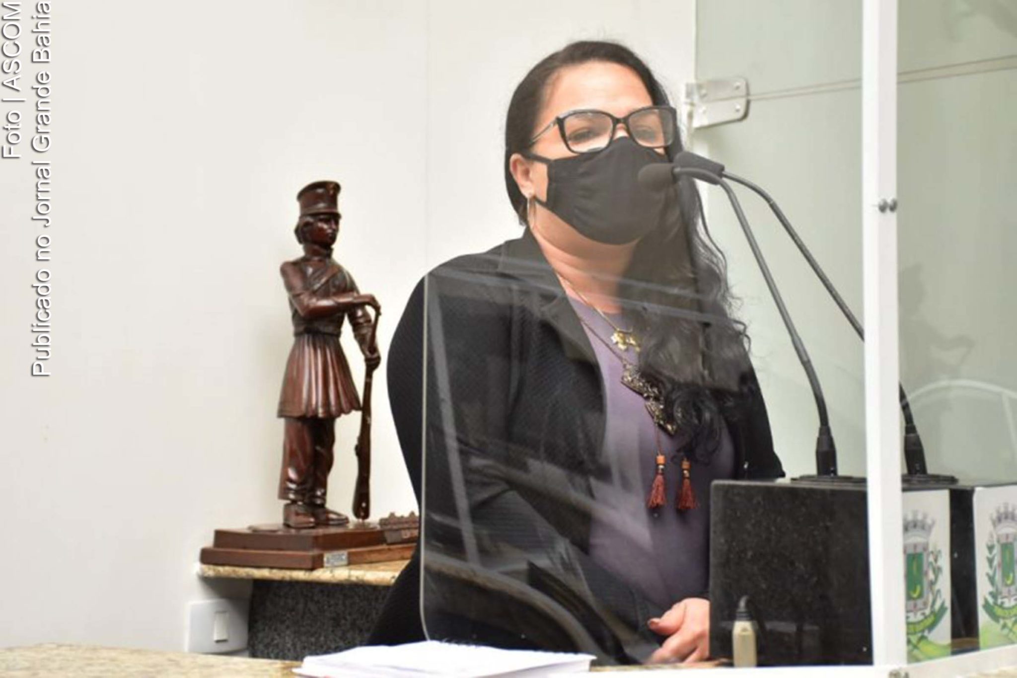 Luciane Aparecida (Lú de Ronny): lidando com a necessidade de atuar em plantões seguidos e com o medo de contrair a Covid-19 no ambiente de trabalho, os profissionais da enfermagem buscam pelo pagamento do teto salarial.