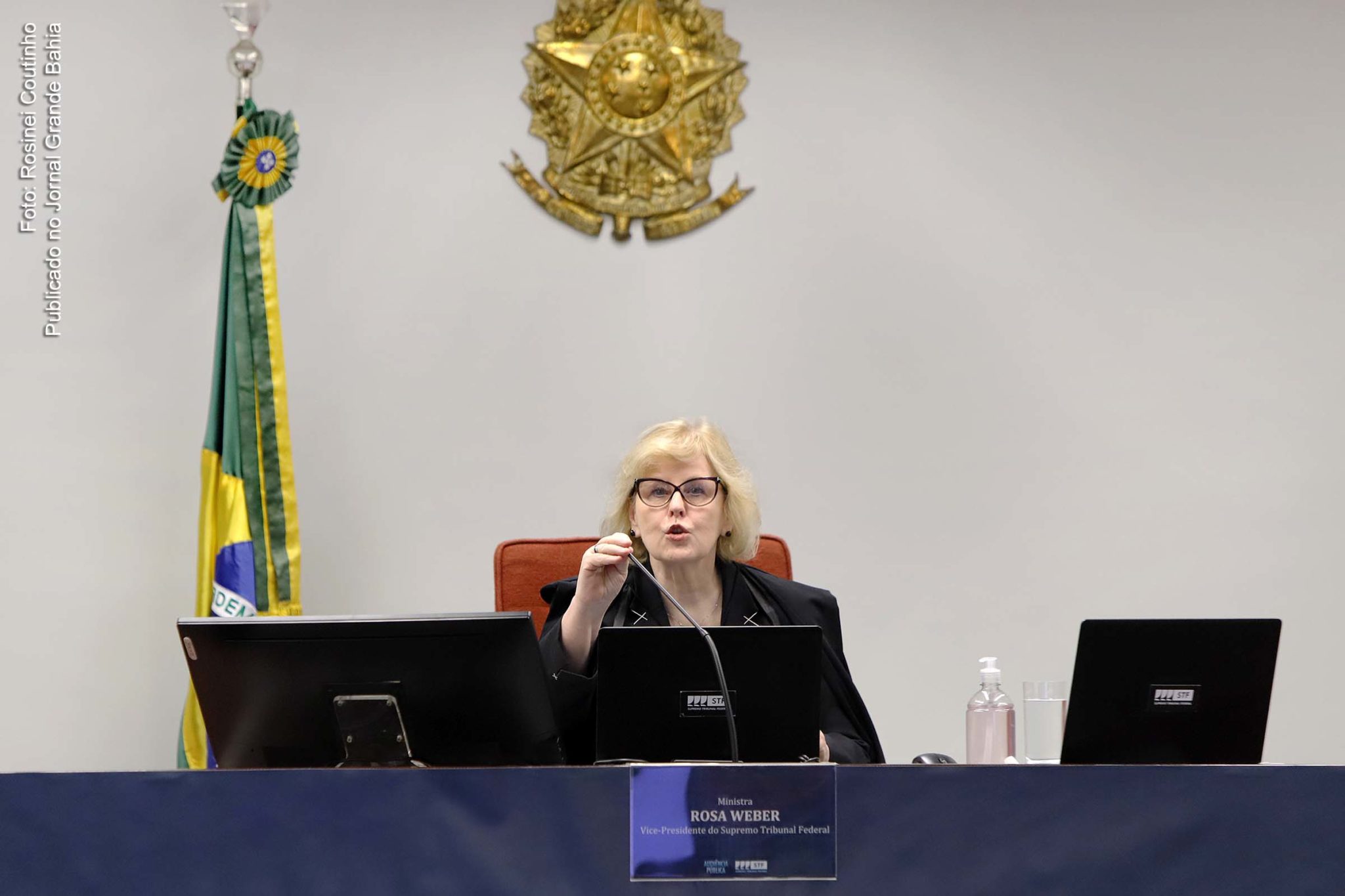 A ministra do STF Rosa Weber também determina à União Federal que analise, imediatamente, os pedidos de habilitação de novos leitos de UTI formulados pelos estados junto ao Ministério da Saúde.