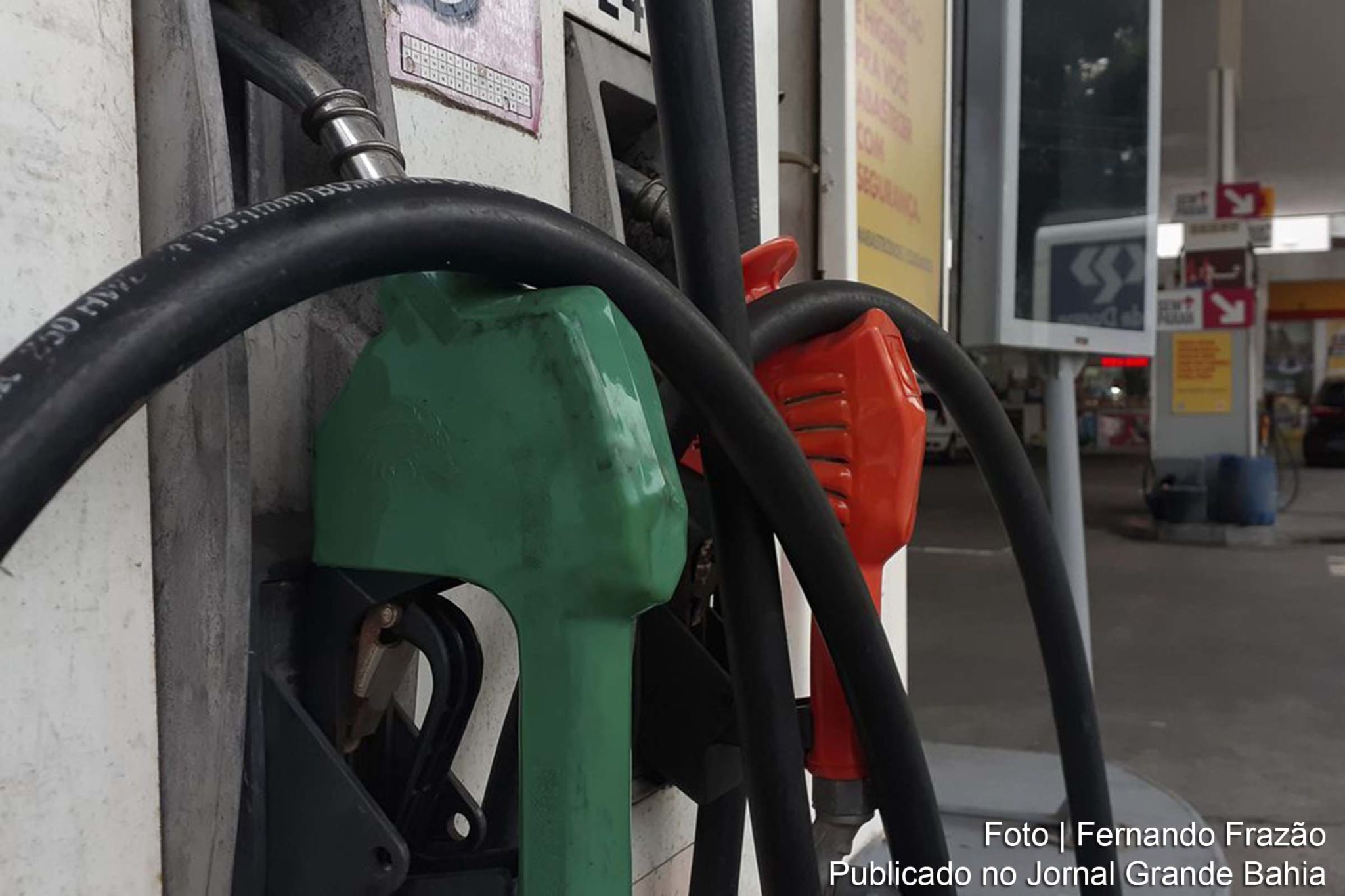 Petrobras anunciou uma redução de R$ 0,11 nos preços do litro da gasolina e do óleo diesel em suas refinarias.