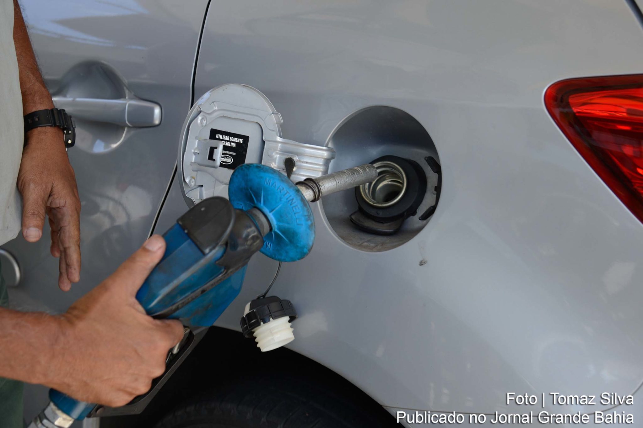 Petrobras reajusta preços dos combustíveis.