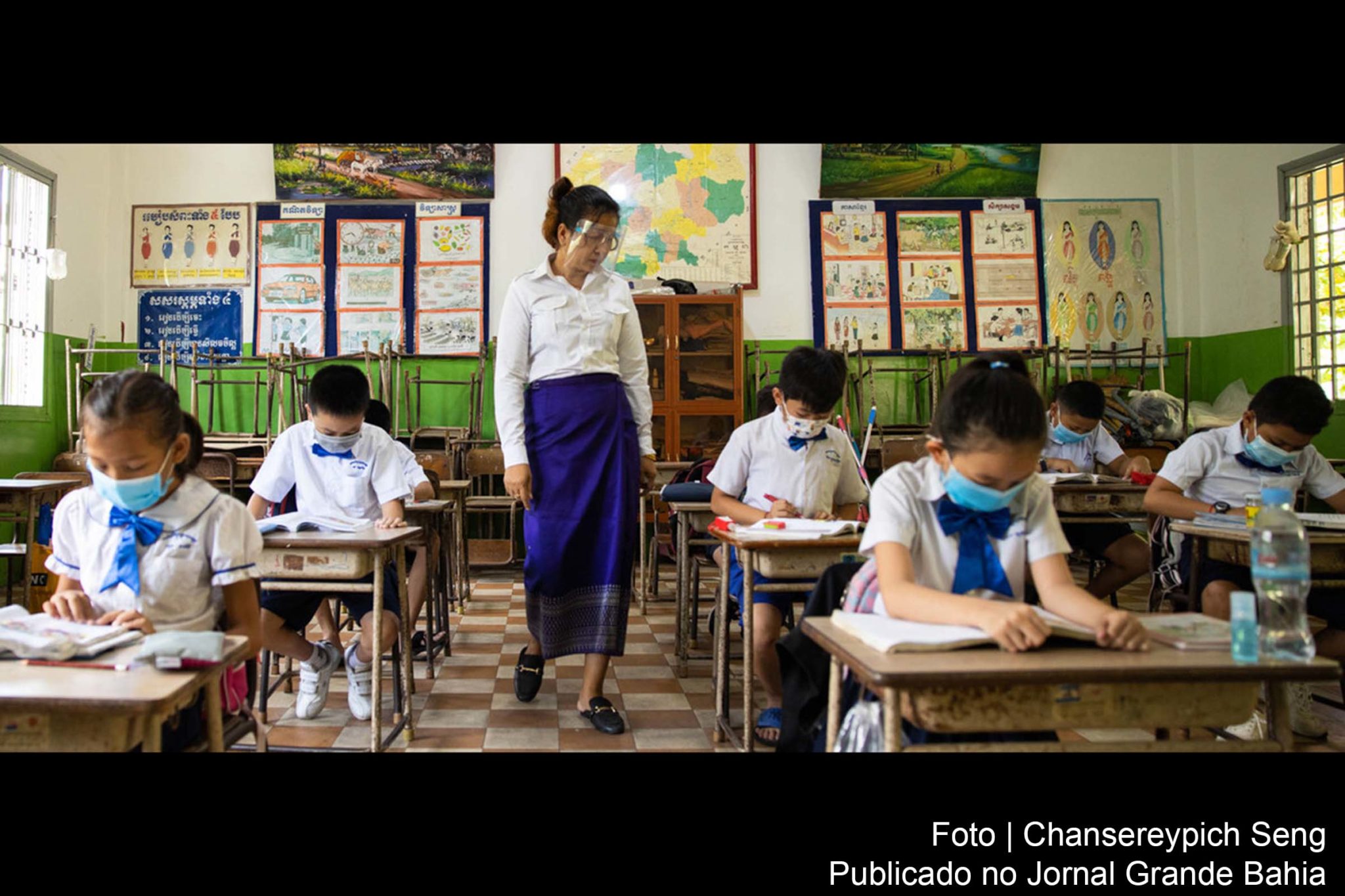 Empresa de aplicativo oferece 1 milhão de viagens gratuitas a professores que participem de vacinação ou reabertura de escolas pelo mundo.