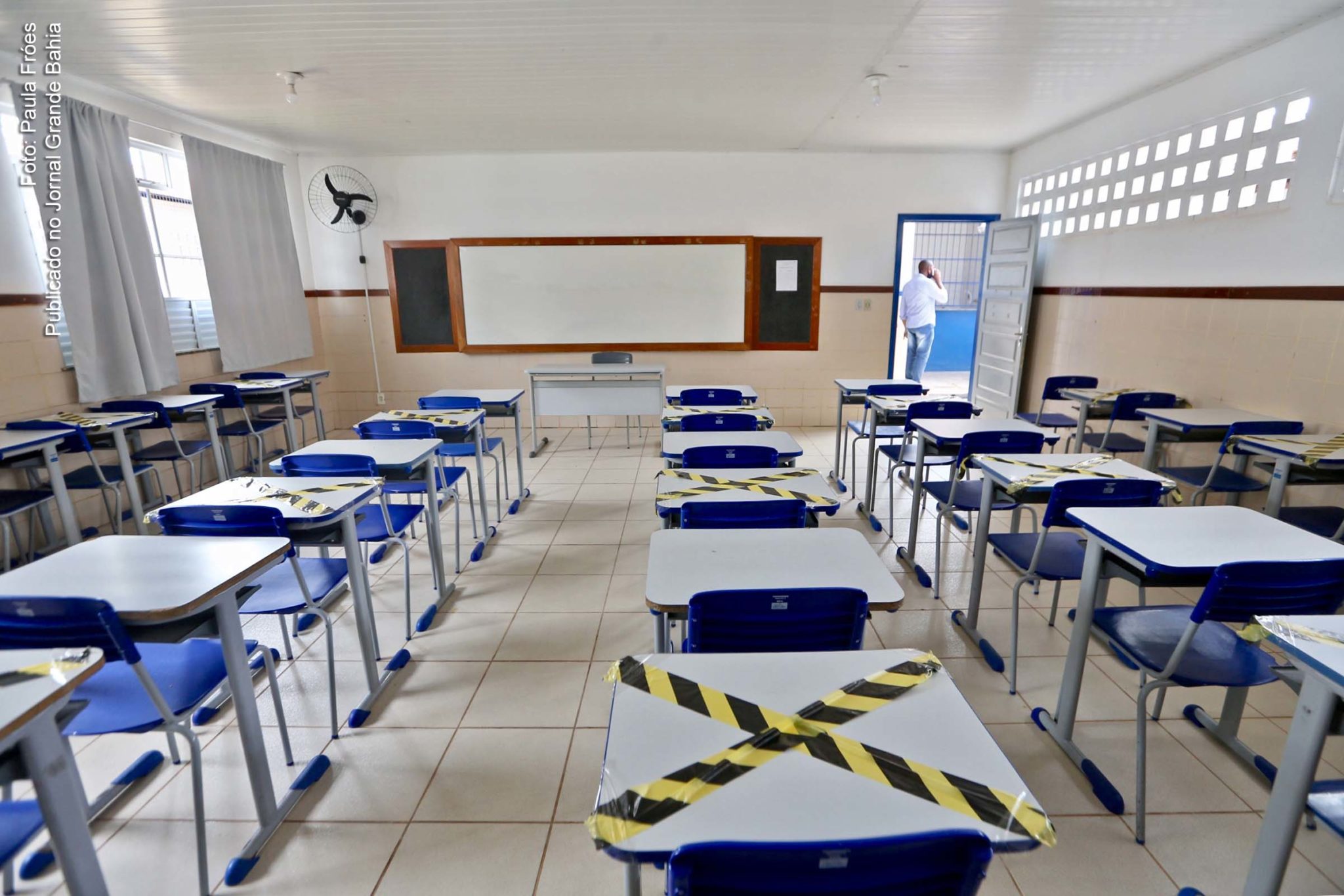 O fechamento prolongado de escolas devido à pandemia de covid-19 pode fazer com que até 70% das crianças brasileiras não consigam ler e compreender um texto simples ao concluir o ensino fundamental.