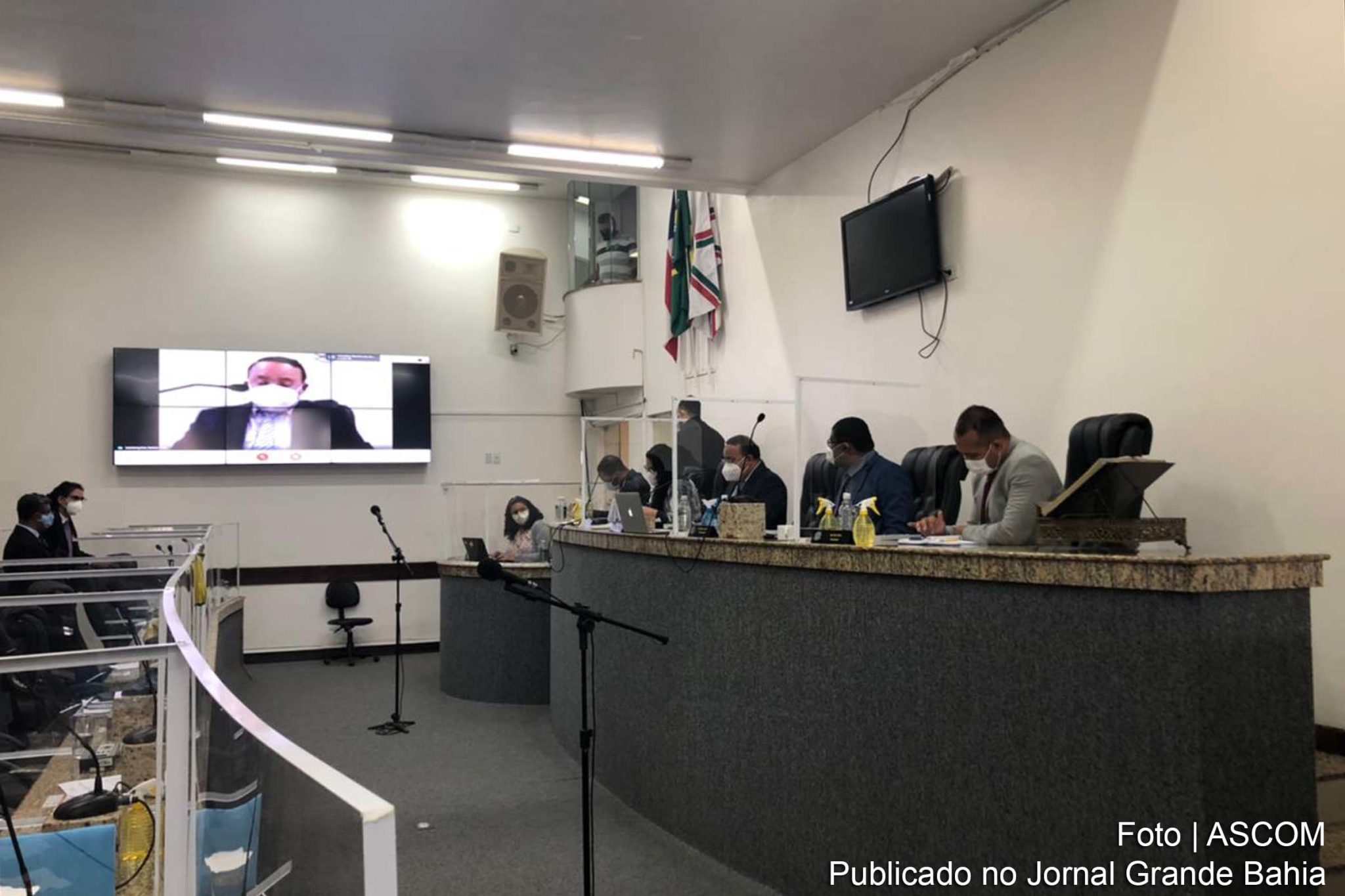 Audiência na Câmara Municipal debateu crise no transporte público de Feira de Santana.