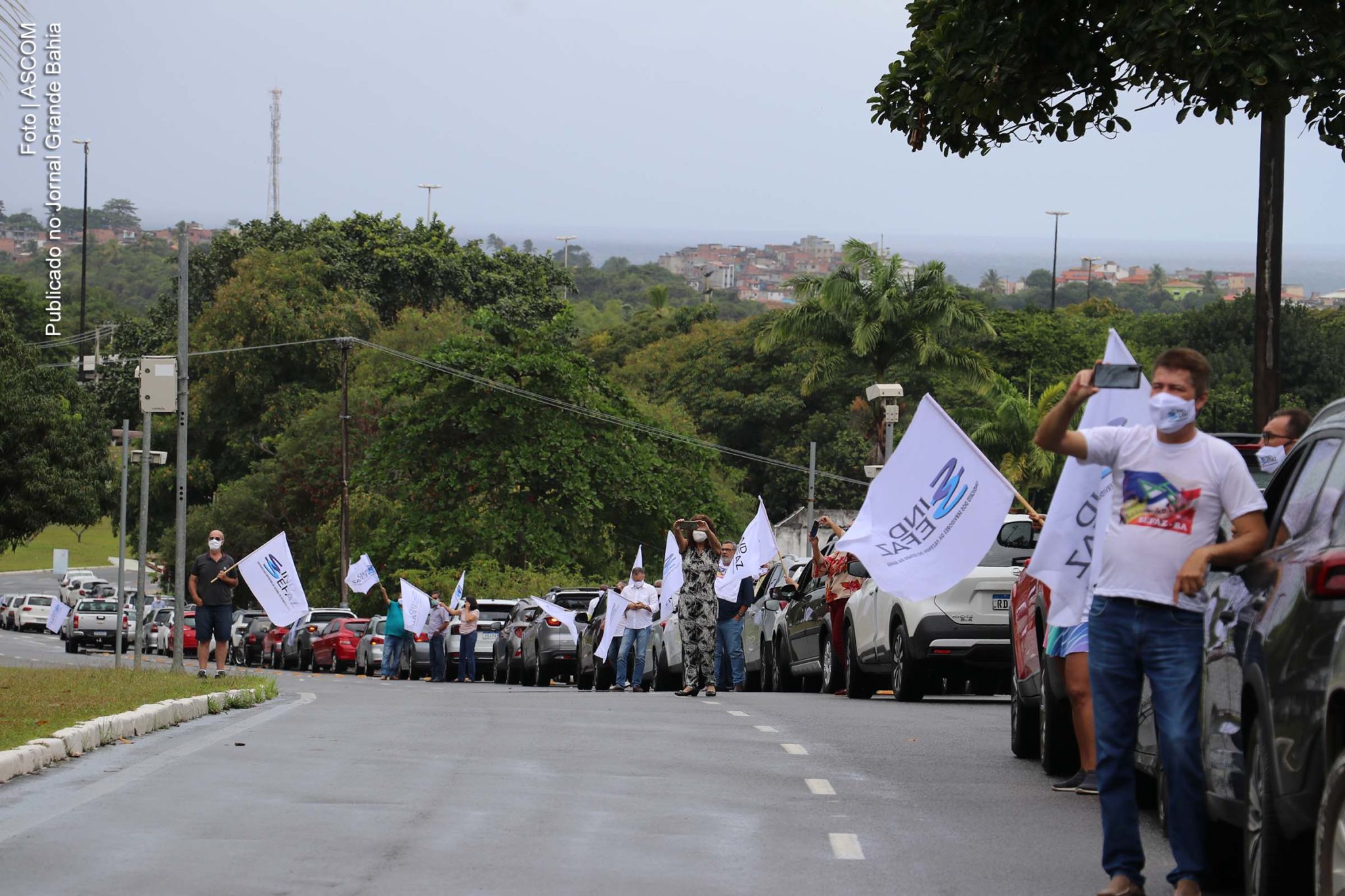 Fazendários fazem carreata e entregam carta ao governador Rui Costa