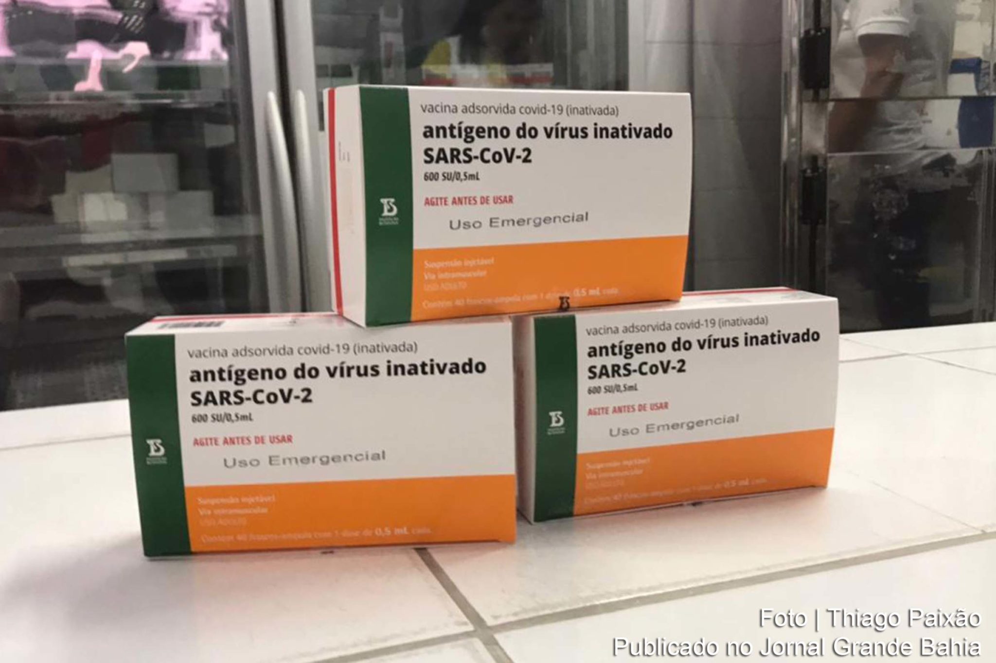 Estão disponíveis, somente para este público, 7.090 doses armazenadas na Rede de Frio da Secretaria Municipal da Saúde (SMS).