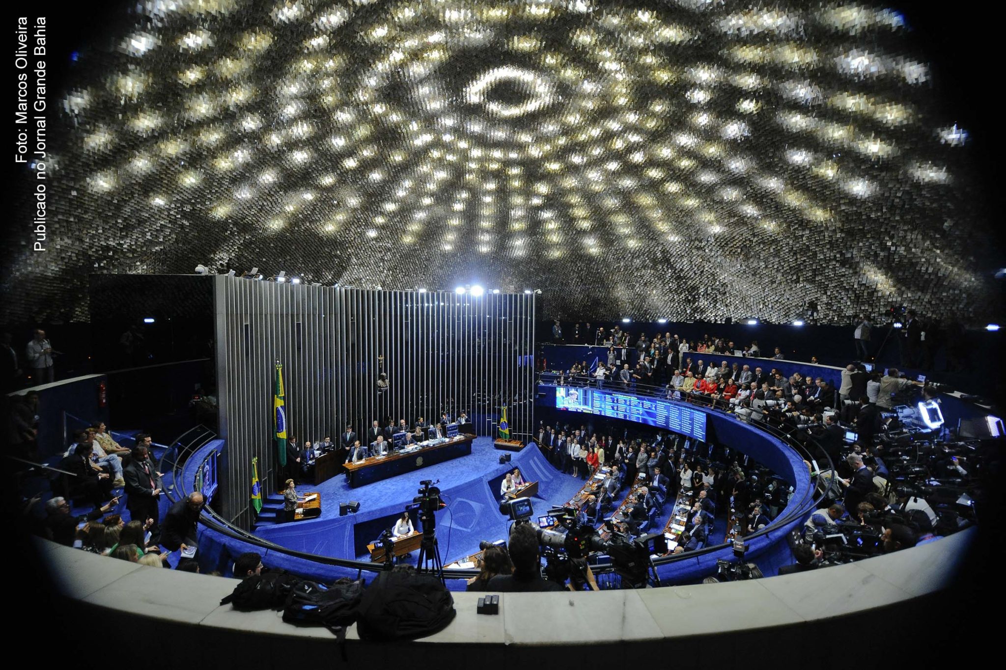 Em 29 de agosto de 2016, a presidente Dilma Rousseff (PT) apresentava defesa no Senado Federal, em sessão de julgamento do Processo de Impeachment (Denúncia 1/2016).