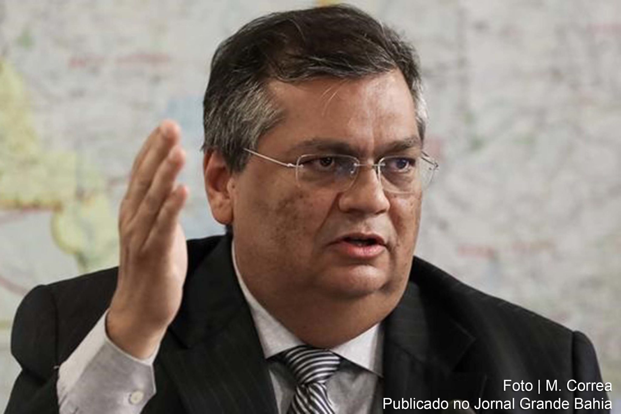 Governador do Maranhão e articulador de frente de centro-esquerda, Flávio Dino afirma que, sem estados, STF e Congresso, tragédia seria maior. Presidente tem ódio de governadores por rechaçar controle de seu poder. "Os governadores não são o governo federal. Lockdown federal depende exclusivamente do presidente", diz.