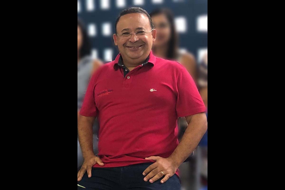 O vereador Ivanberg Lima informando de que Feira de Santana vai contar com uma Central de Libras, com o Centro de Apoio Pedagógico.