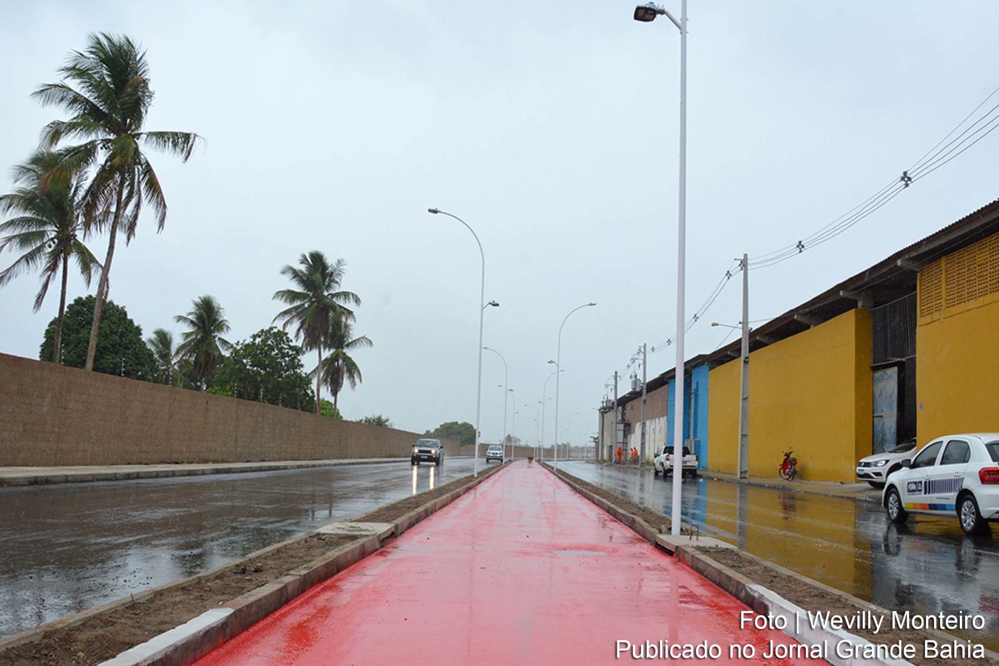 Em Feira de Santana, 90% das obras de duplicação da Avenida Rubens Francisco, que faz ligação ao Parque Linear estão concluídas.