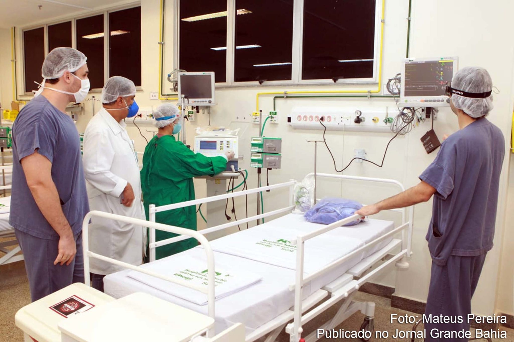 Pacientes com a Covid-19 são transferidos das UPAs para UTIs hospitalares.