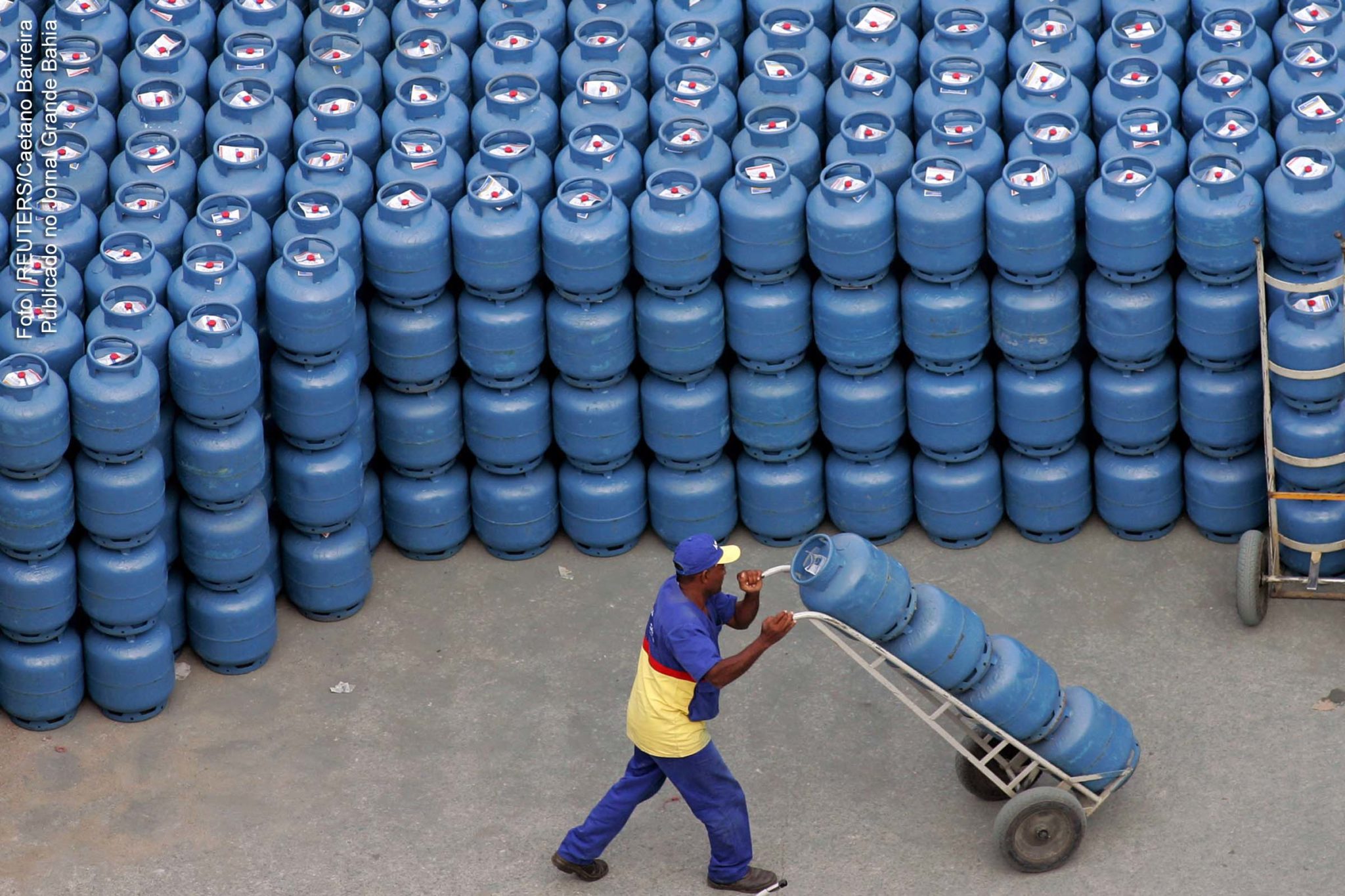 População tem renda reduzida com constantes aumentos do preço do gás.