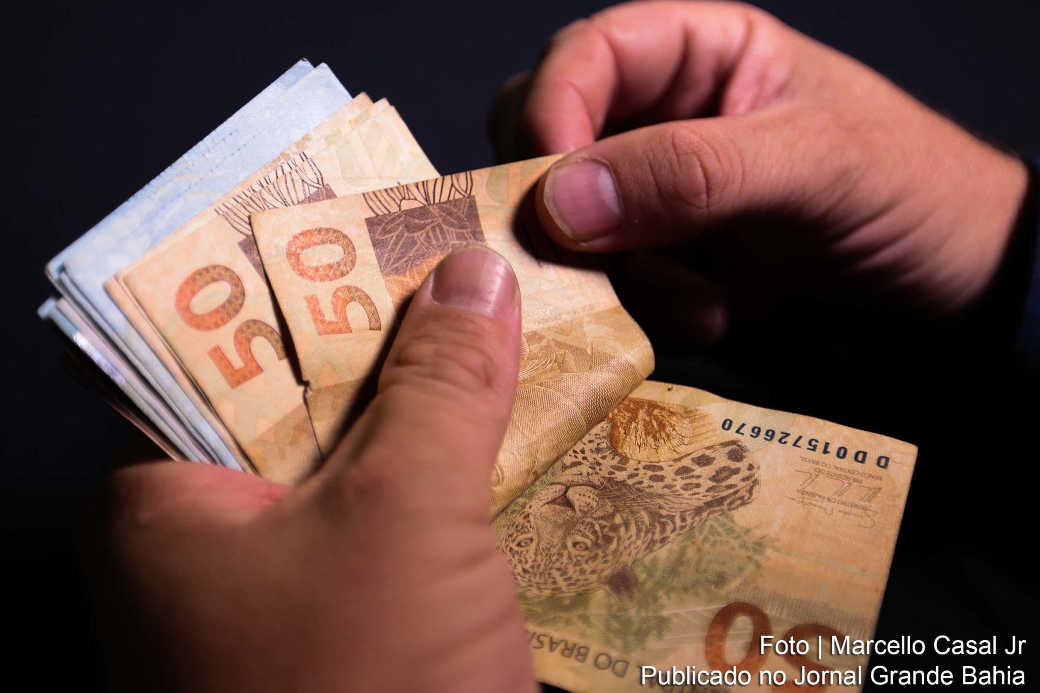 Em quatro anos, poupança tem maior retirada líquida em março de 2021