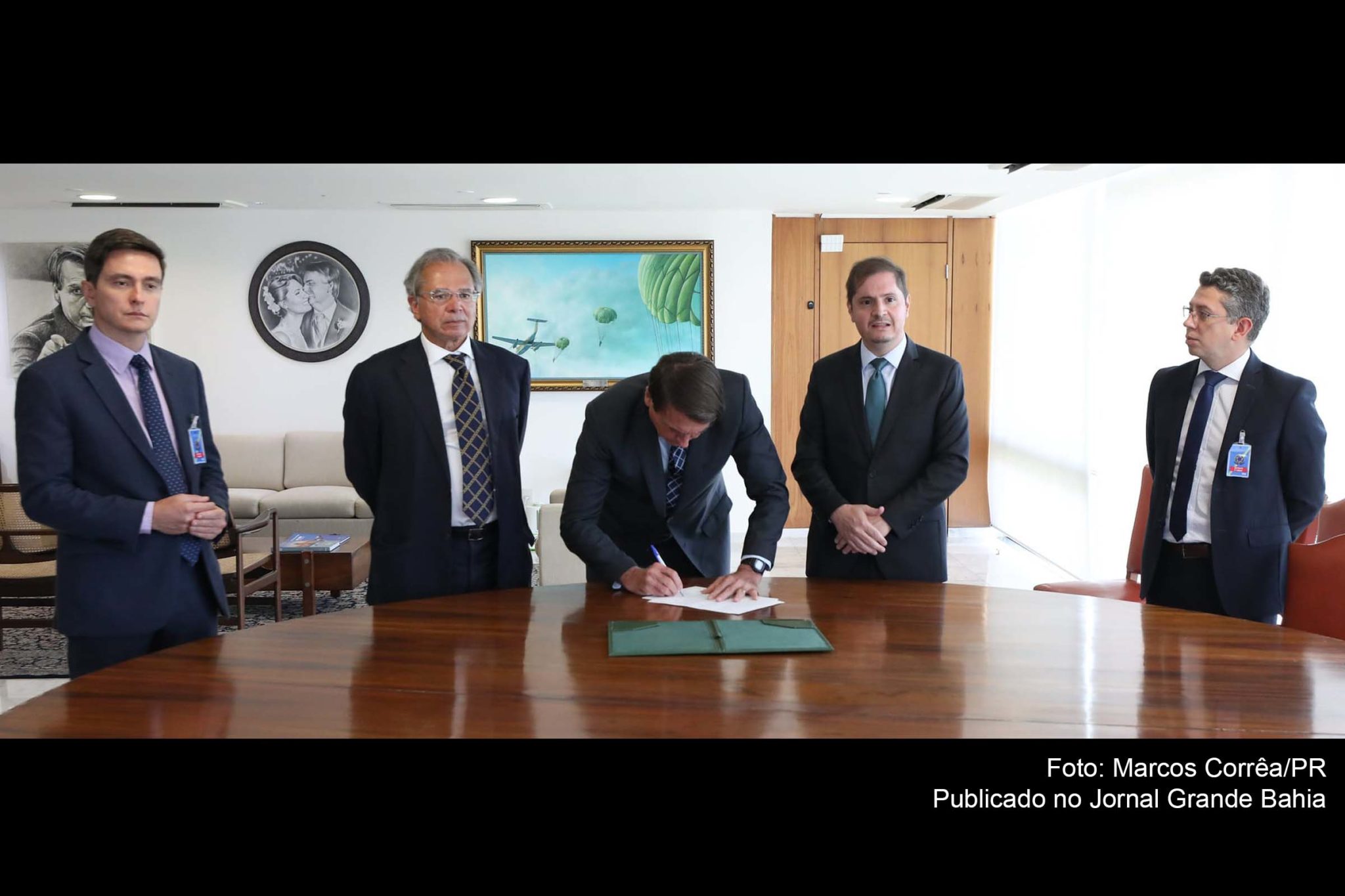 Governo Bolsonaro relança programa de redução de salários e jornada; Em 2020, BEm preservou cerca de 10,2 milhões de empregos