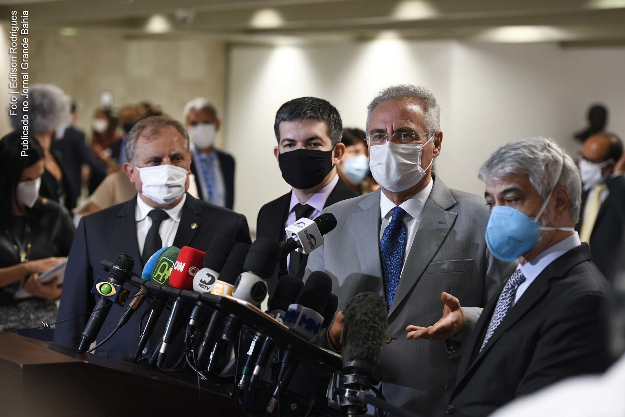 De acordo com o relator da CPI da Pandemia, senador Renan Calheiros (MDB-AL), há muita coisa "produzida no que se refere a provas, a postagens, a atos publicados".