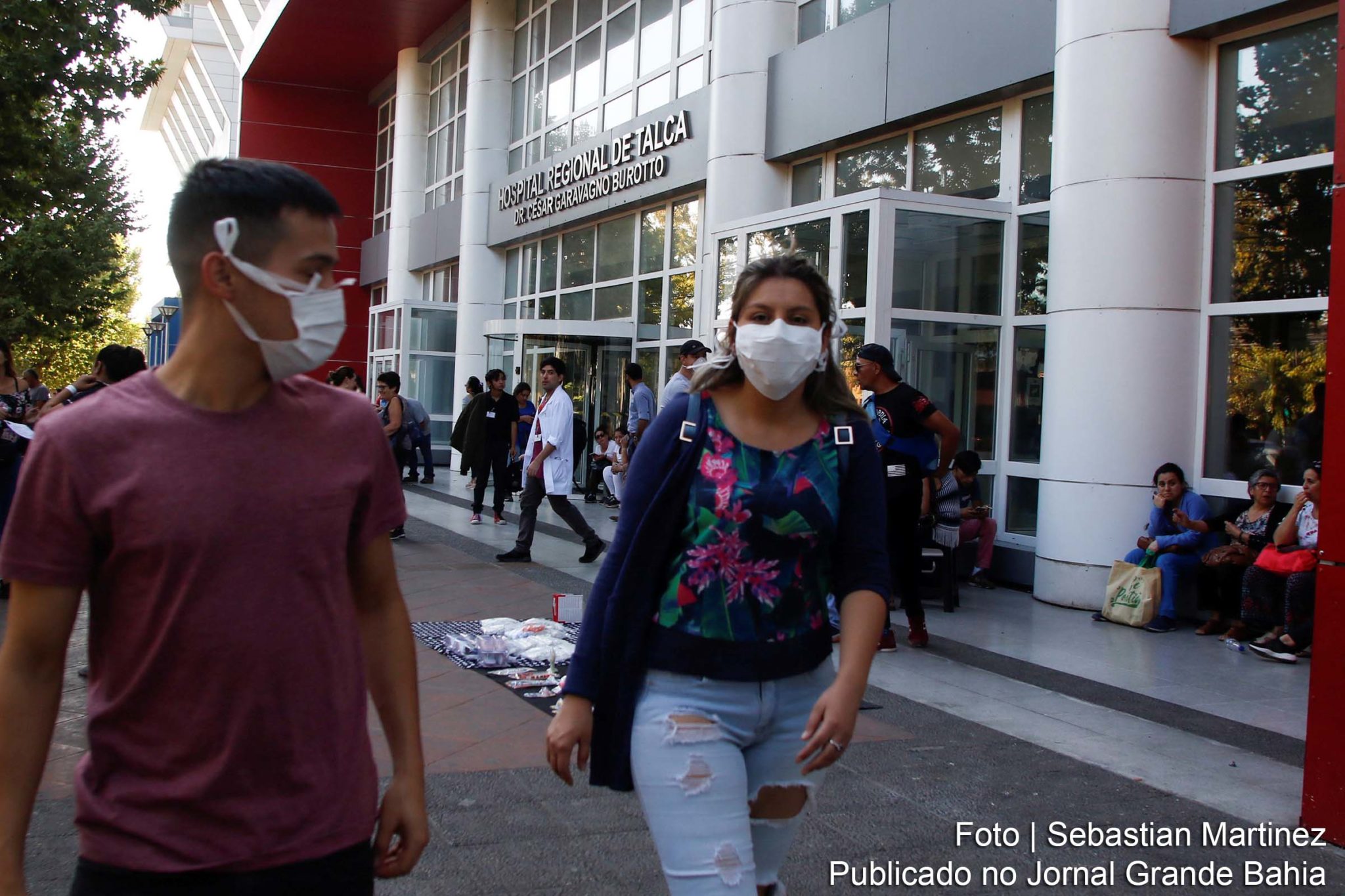 Chilenos escolhem independentes para reescrever Constituição.