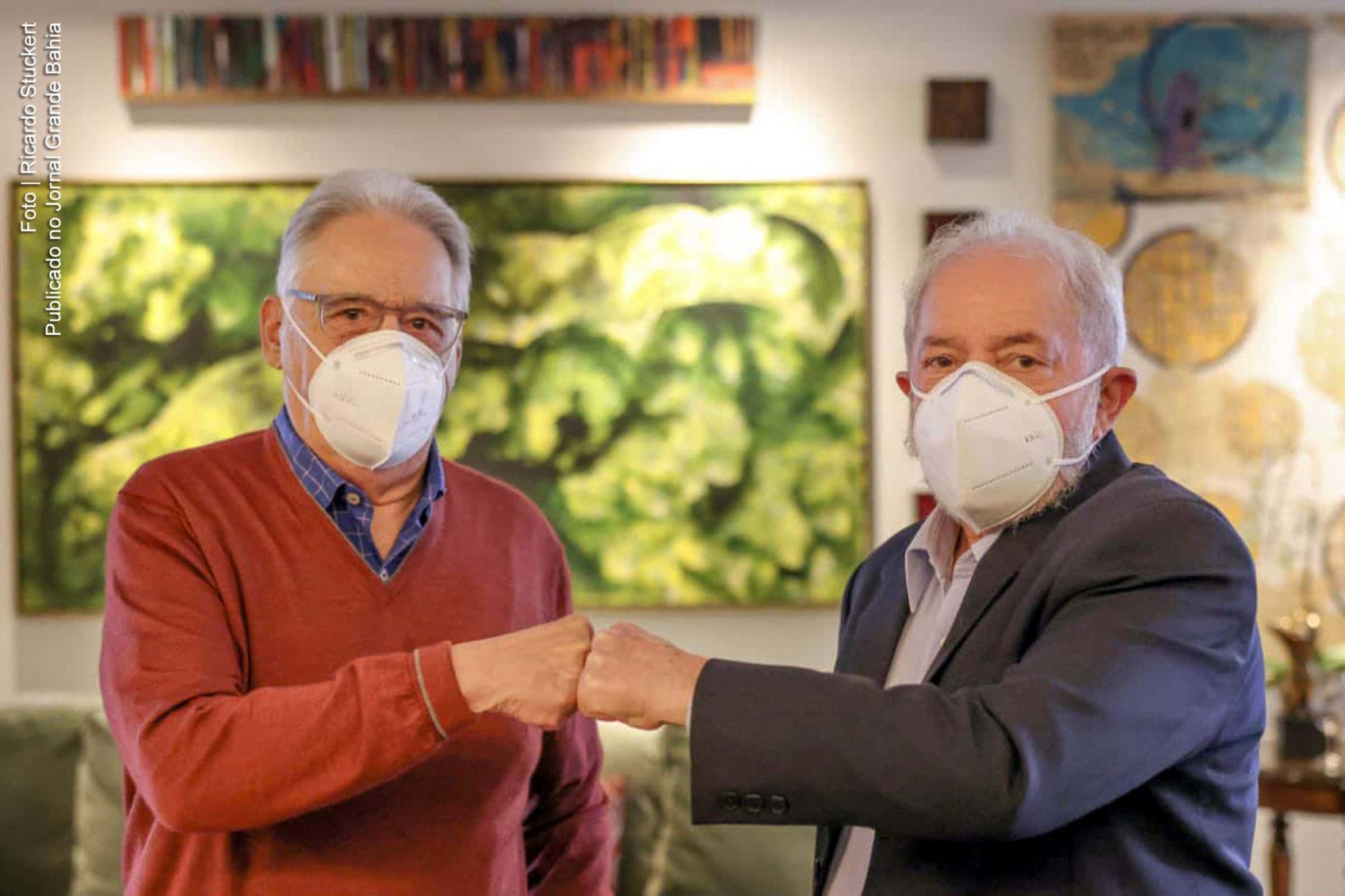 Encontro entre ex-presidentes ocorre em meio a discussões sobre a conjuntura política nacional.