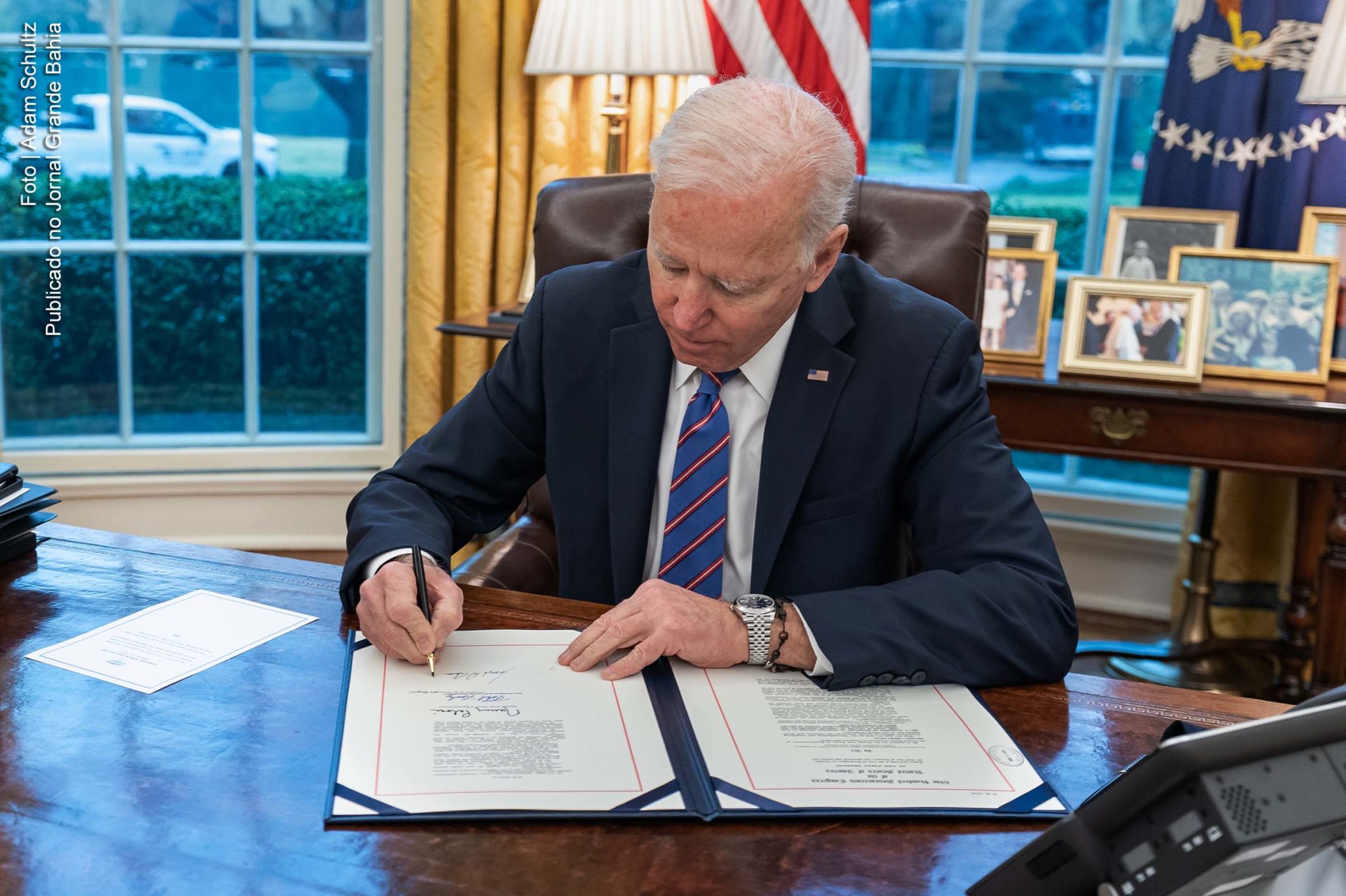 Joe Biden: Devemos aproveitar o momento para reinventar e construir uma nova economia americana que invista na promessa e no potencial de cada americano.