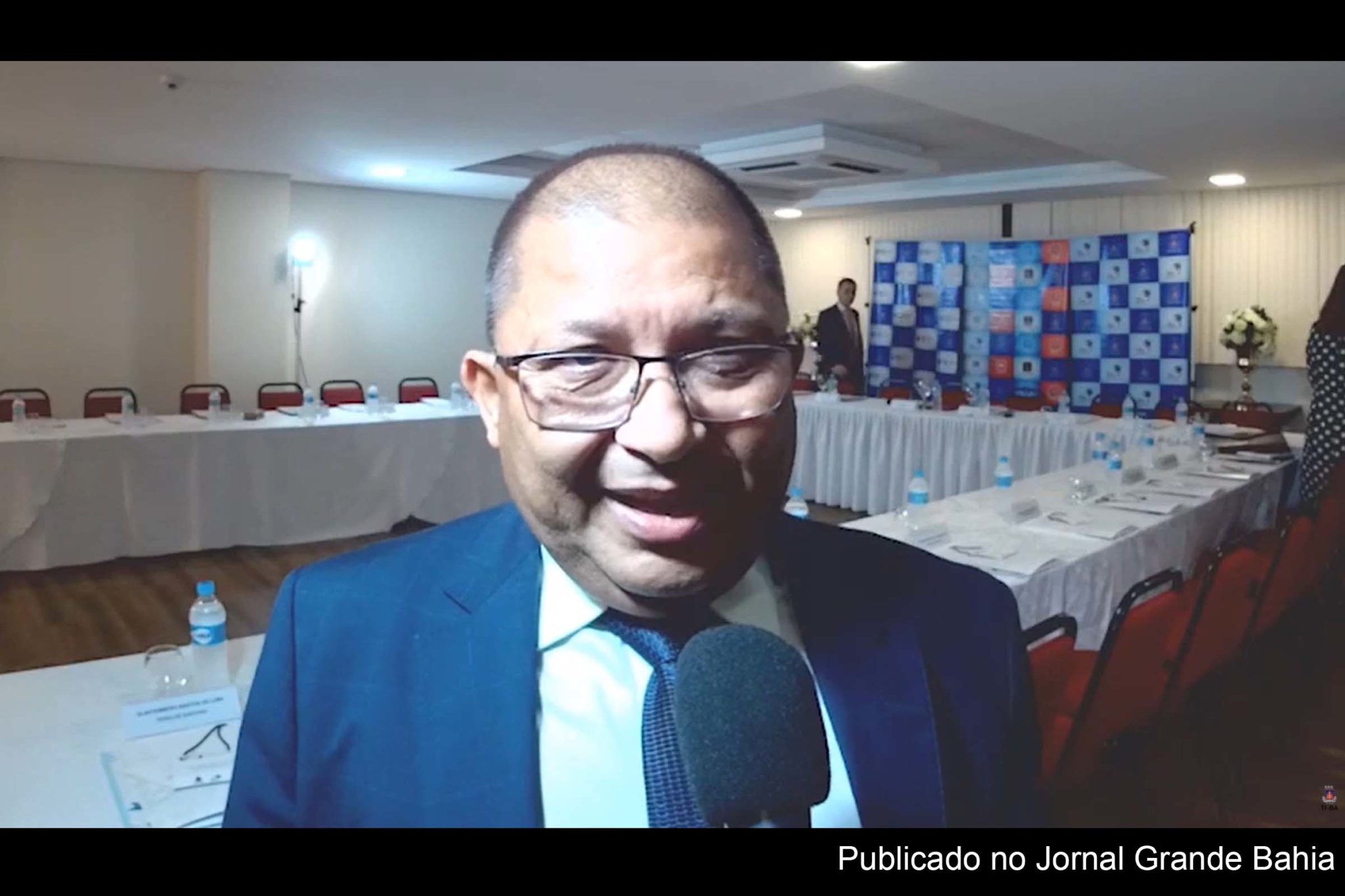 A decisão judicial que determinou suspensão da ‘CPI das Cestas Básicas’ da Câmara Municipal de Feira de Santana e estipulou multa de R$ 100 mil em caso de descumprimento; Circo dos Horrores é contido