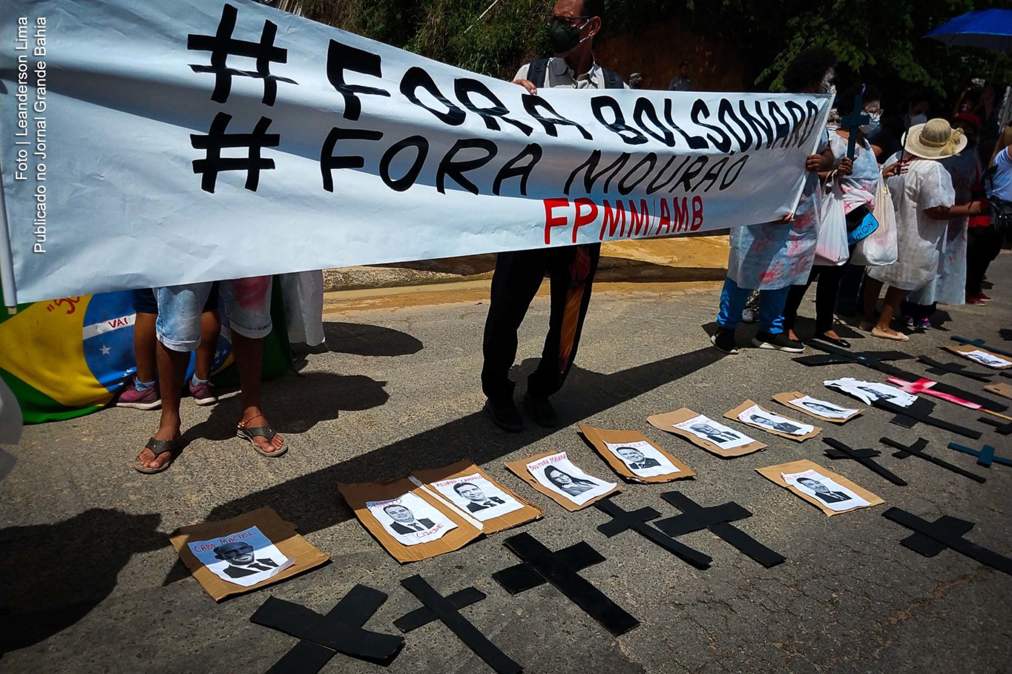 Moradores de Manaus protestam contra a política sanitária de controle da pandemia promovida pelo Governo Bolsonaro.