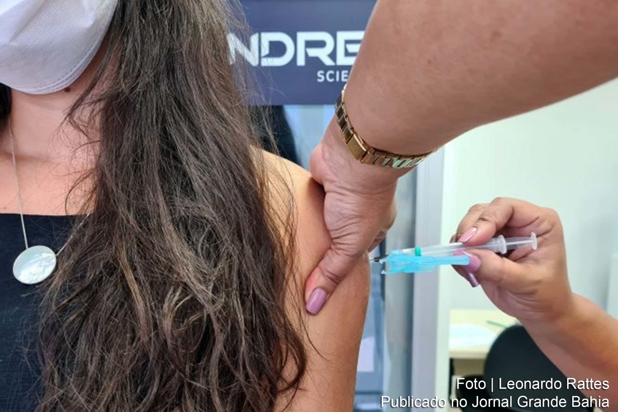 Secretaria da Saúde da Bahia prossegue com política de vacinação em massa.