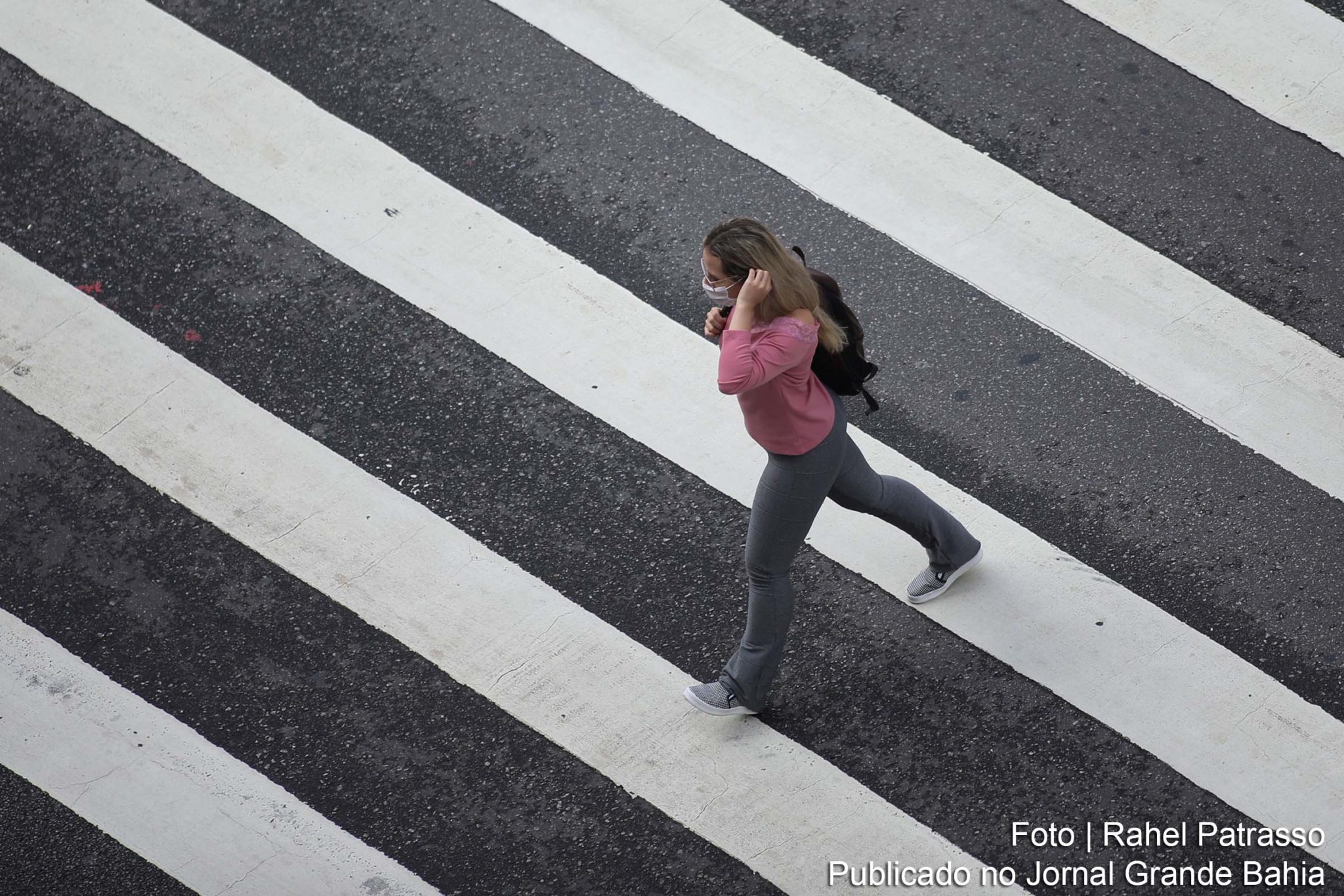 Casos da covid-19 avançam no Brasil.