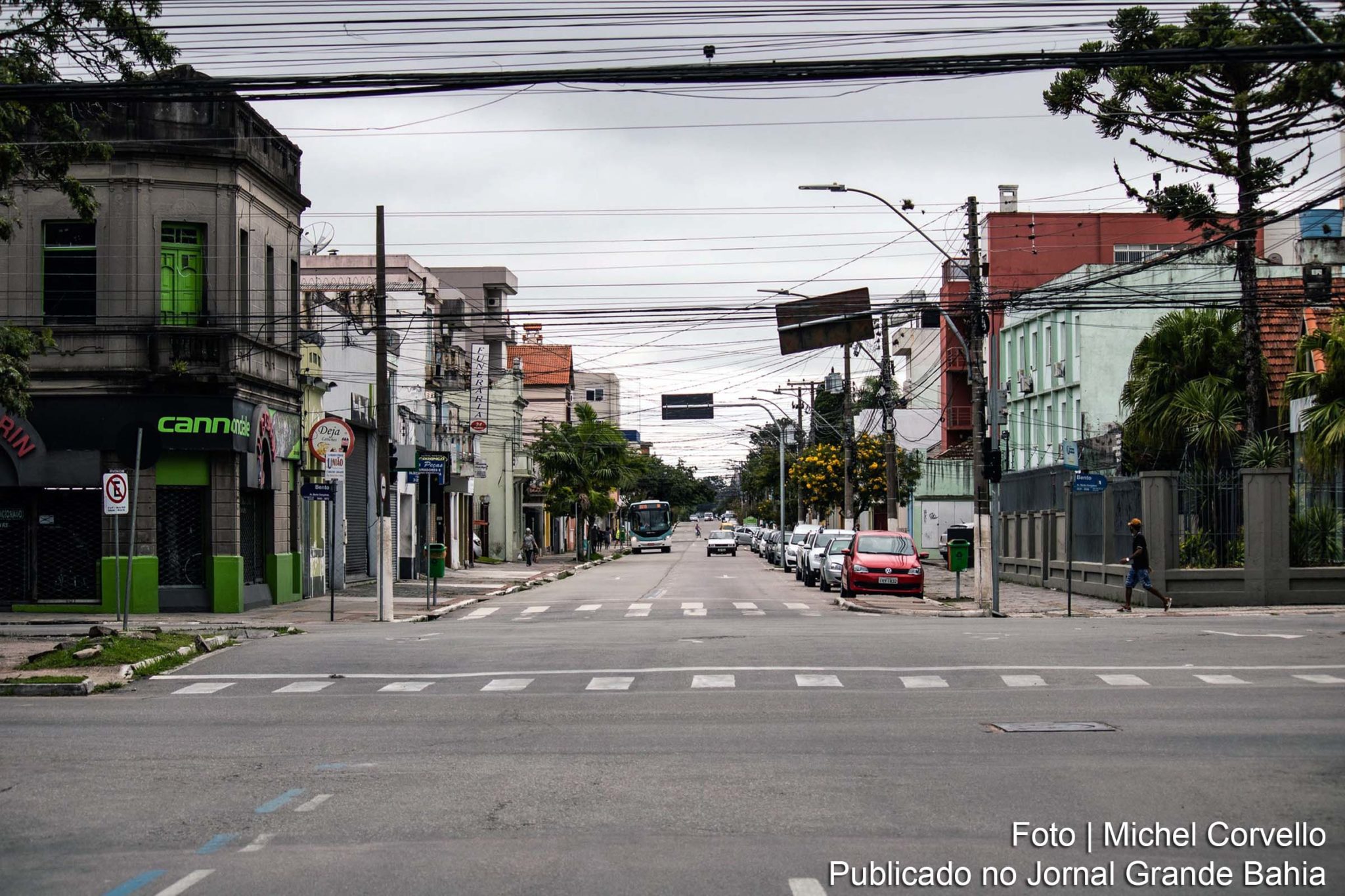 Comércio de rua de Pelotas, no Rio Grande do Sul, durante lockdown. Os maiores impactos os mercados de trabalho da América Latina e Caribe foram observados no segundo trimestre de 2020.